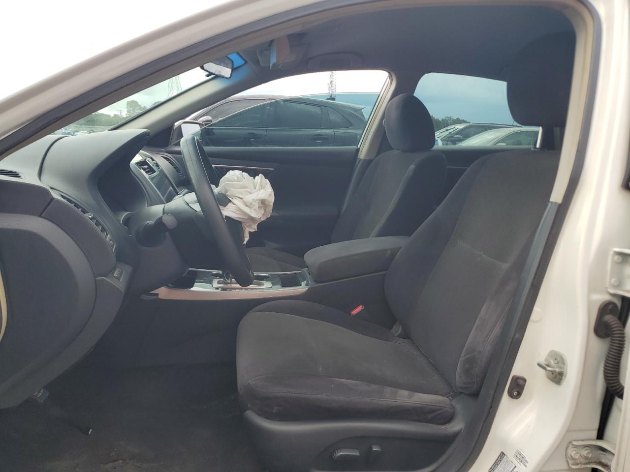 2013 Nissan Altima 2.5 White vin: 1N4AL3AP1DC232528