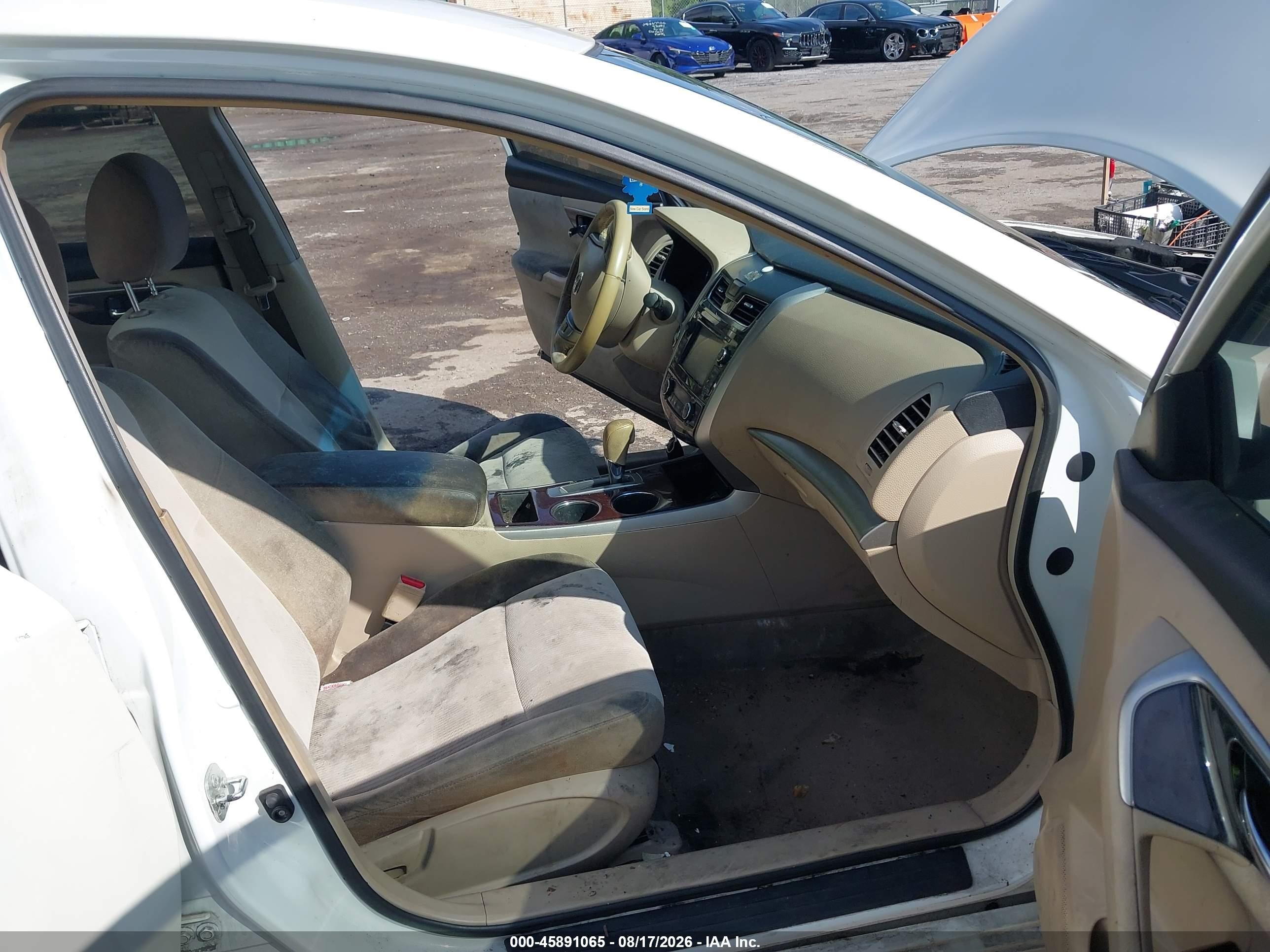 2013 Nissan Altima 2.5 Sv Белый vin: 1N4AL3AP1DC236787