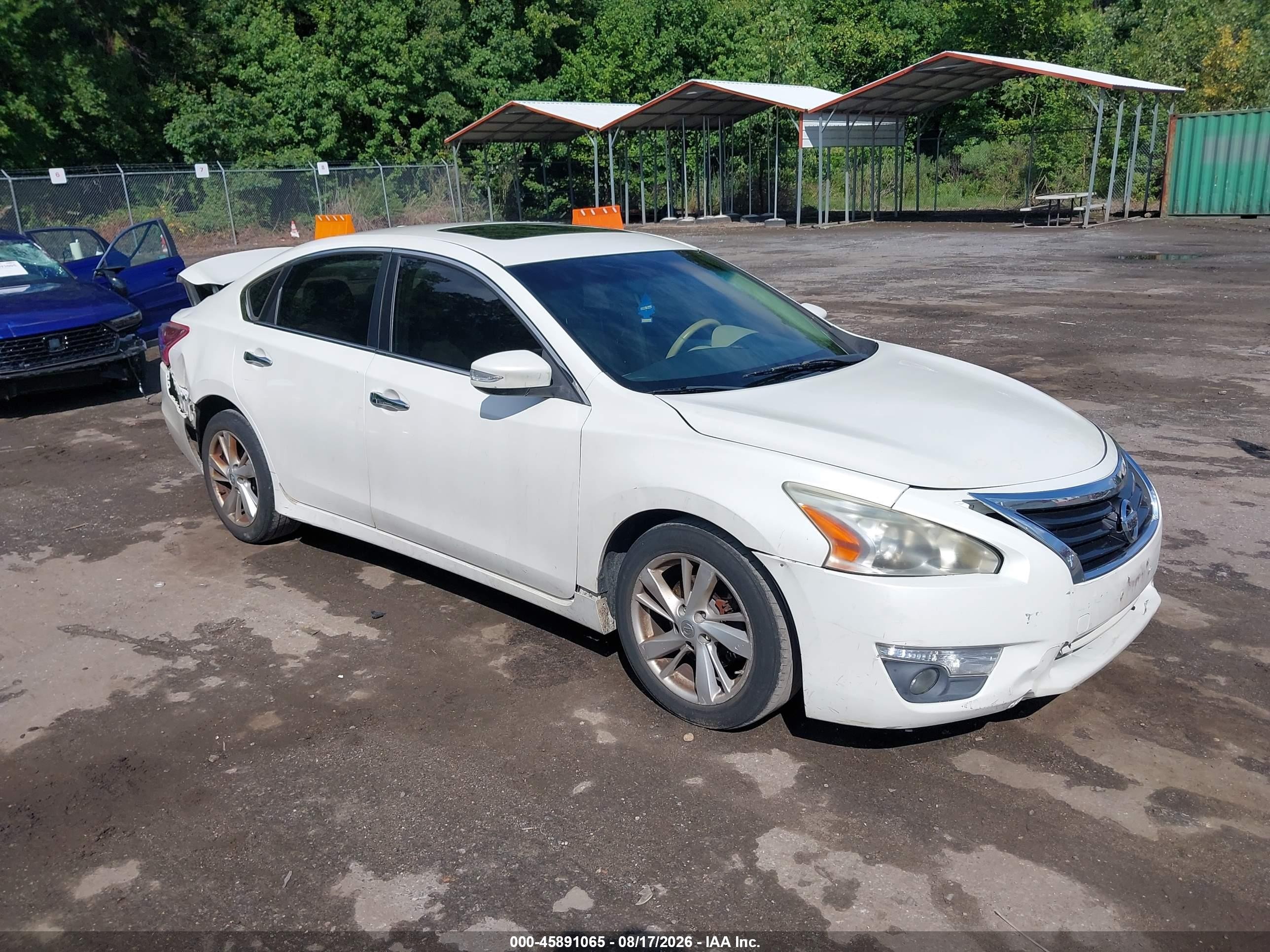 2013 Nissan Altima 2.5 Sv Белый vin: 1N4AL3AP1DC236787