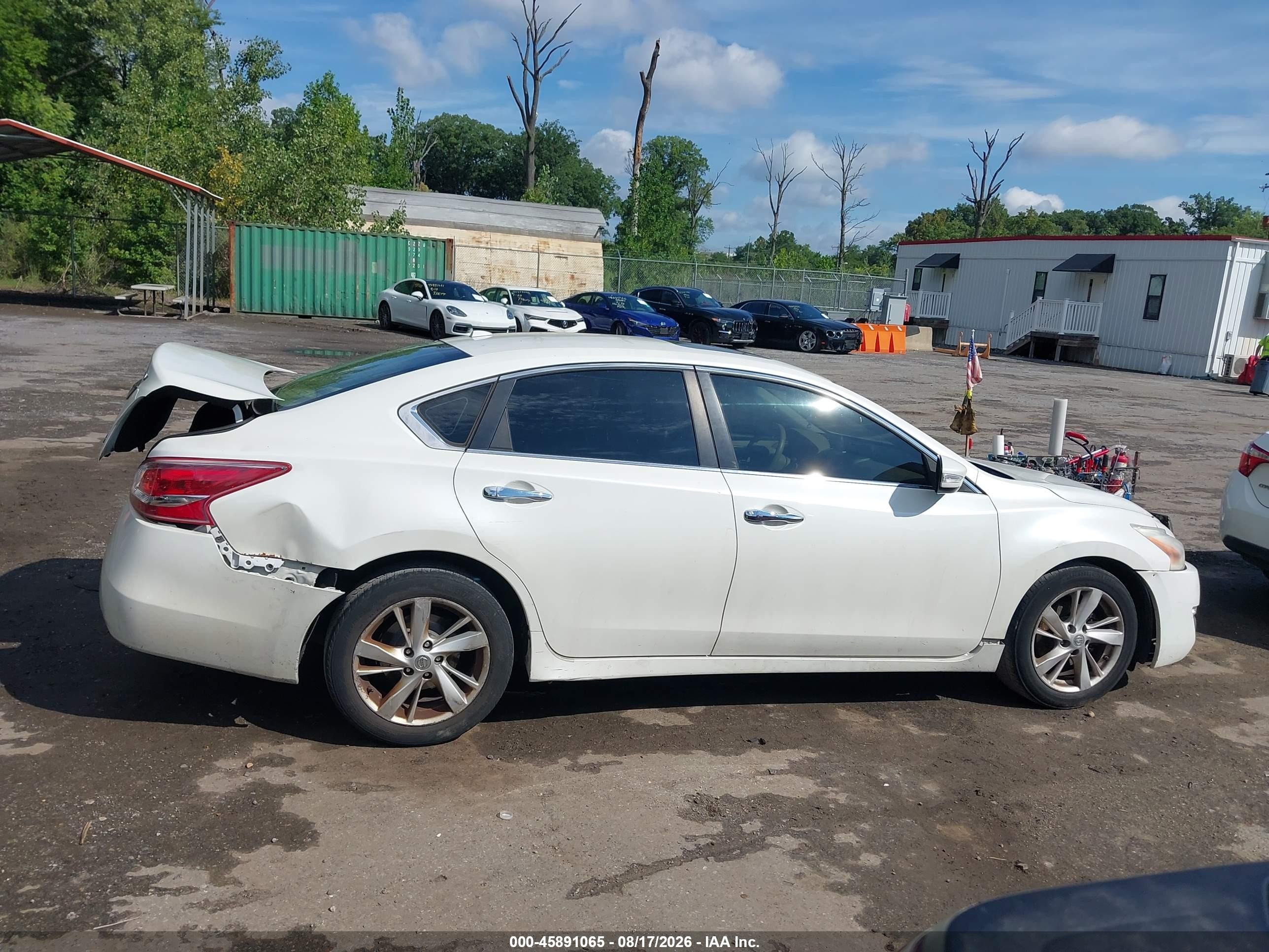 2013 Nissan Altima 2.5 Sv Белый vin: 1N4AL3AP1DC236787