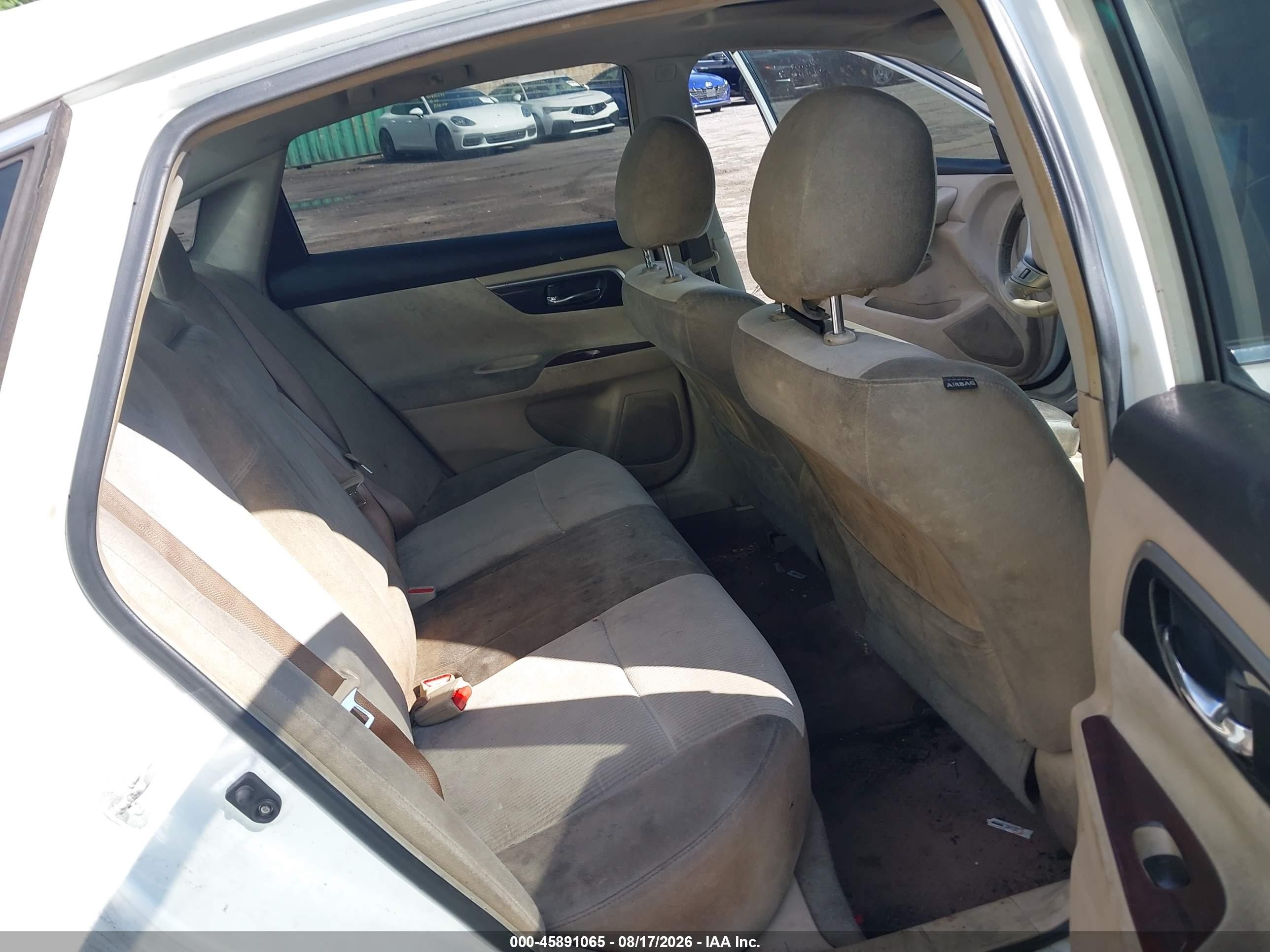 2013 Nissan Altima 2.5 Sv Белый vin: 1N4AL3AP1DC236787
