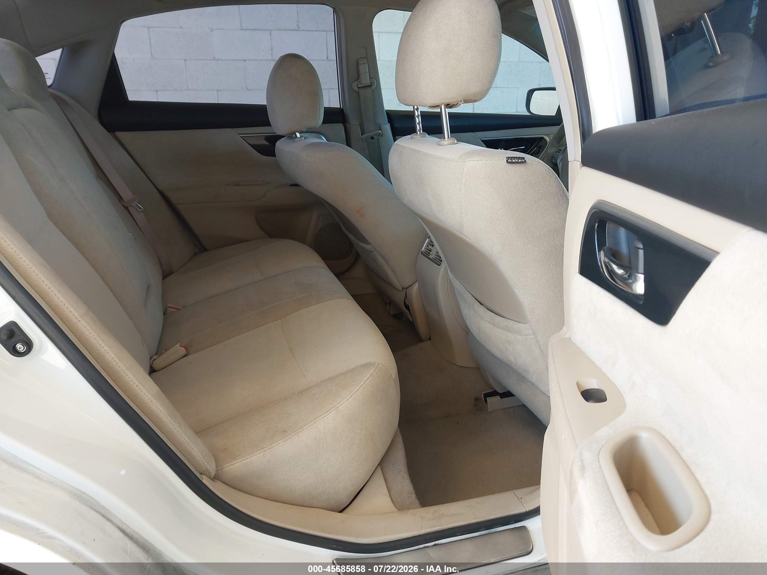2013 Nissan Altima 2.5 Sv White vin: 1N4AL3AP1DC244534