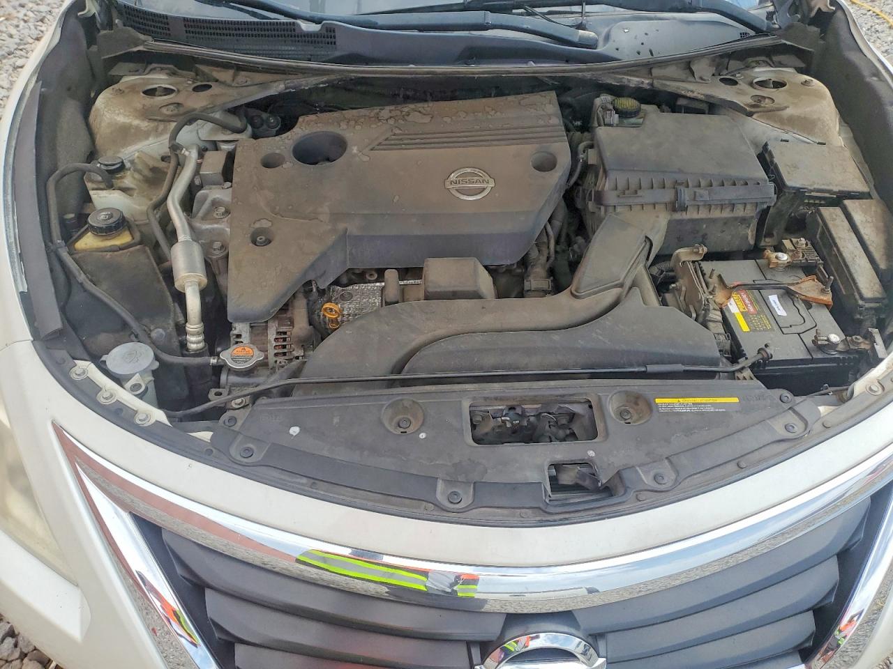 2013 Nissan Altima 2.5 White vin: 1N4AL3AP1DC256005