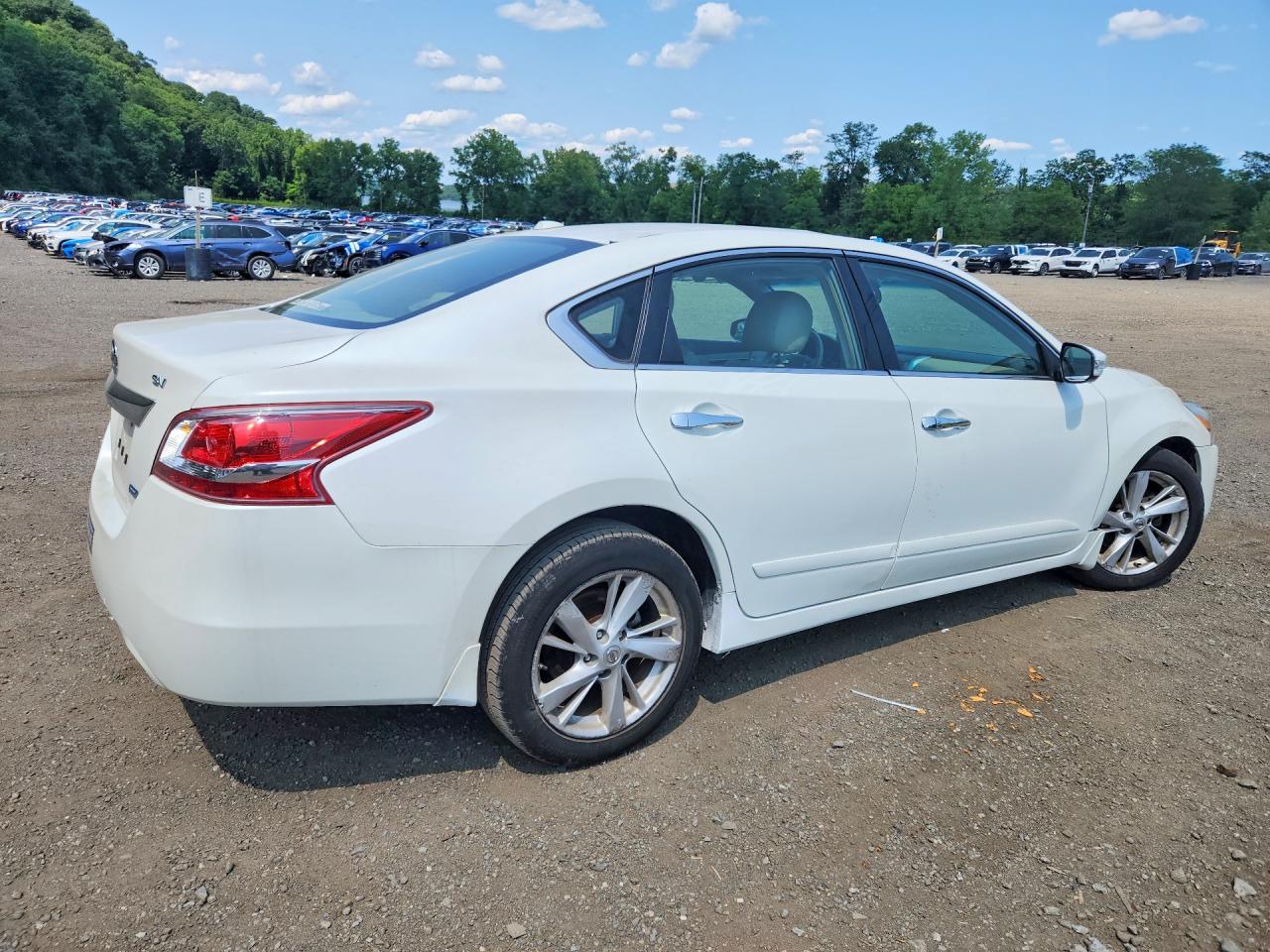 2013 Nissan Altima 2.5 White vin: 1N4AL3AP1DC263066