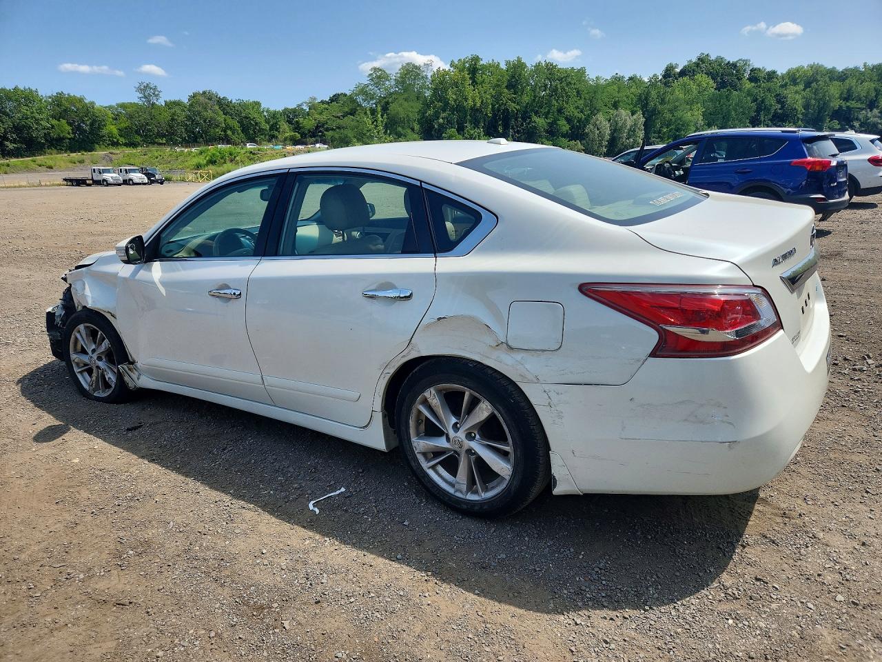 2013 Nissan Altima 2.5 White vin: 1N4AL3AP1DC263066