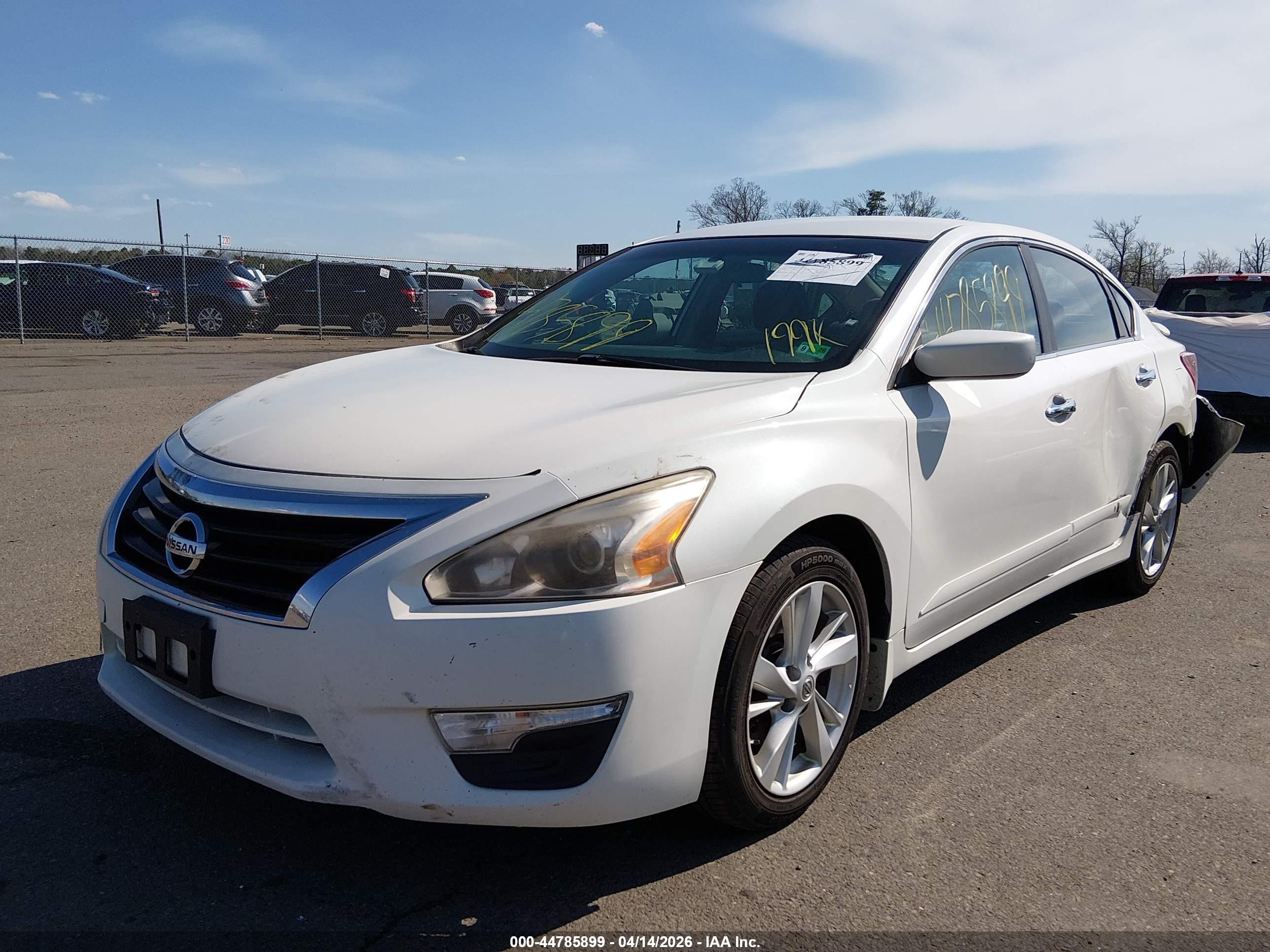 2013 Nissan Altima 2.5 Sv White vin: 1N4AL3AP1DC270096