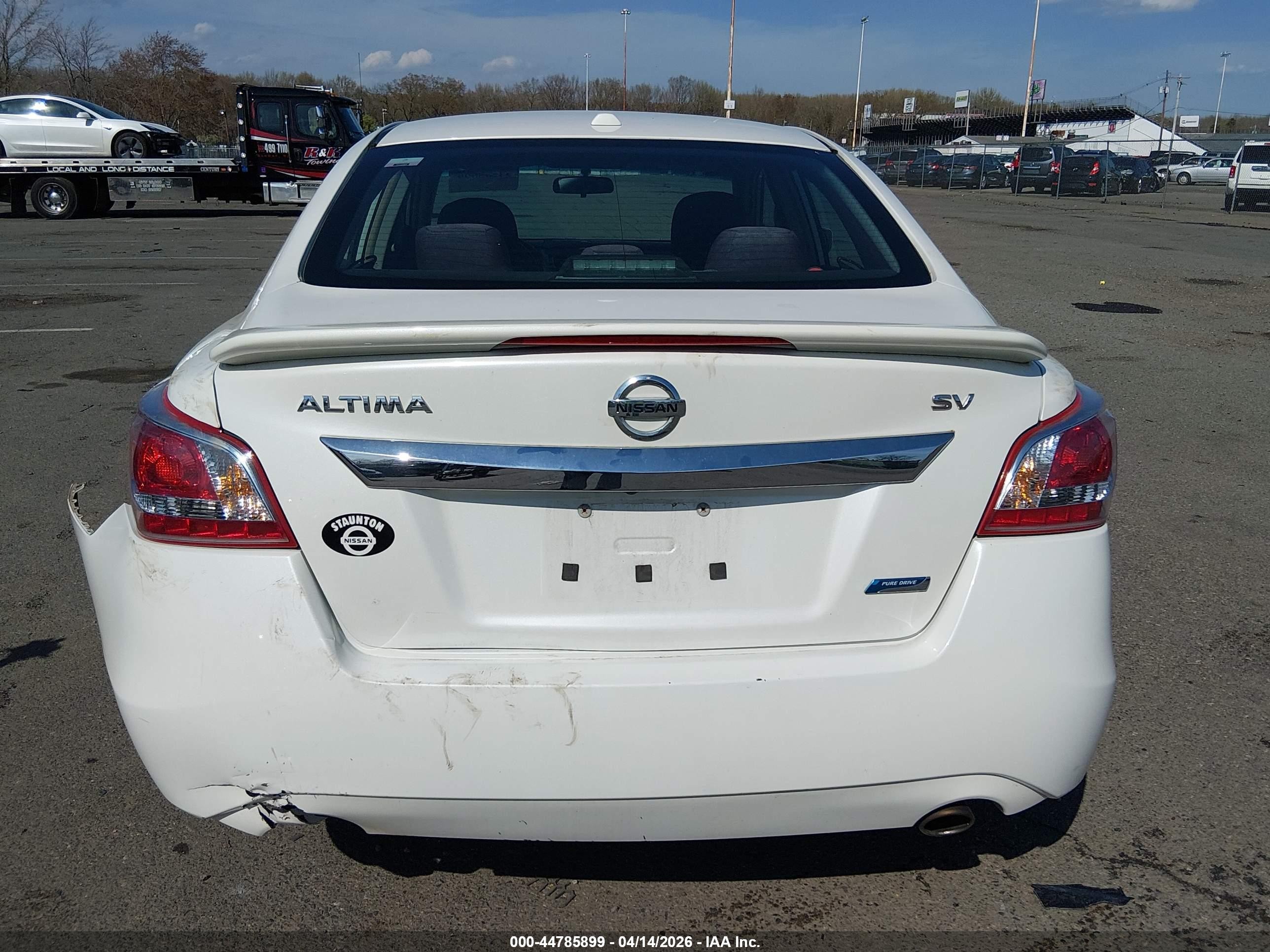 2013 Nissan Altima 2.5 Sv White vin: 1N4AL3AP1DC270096