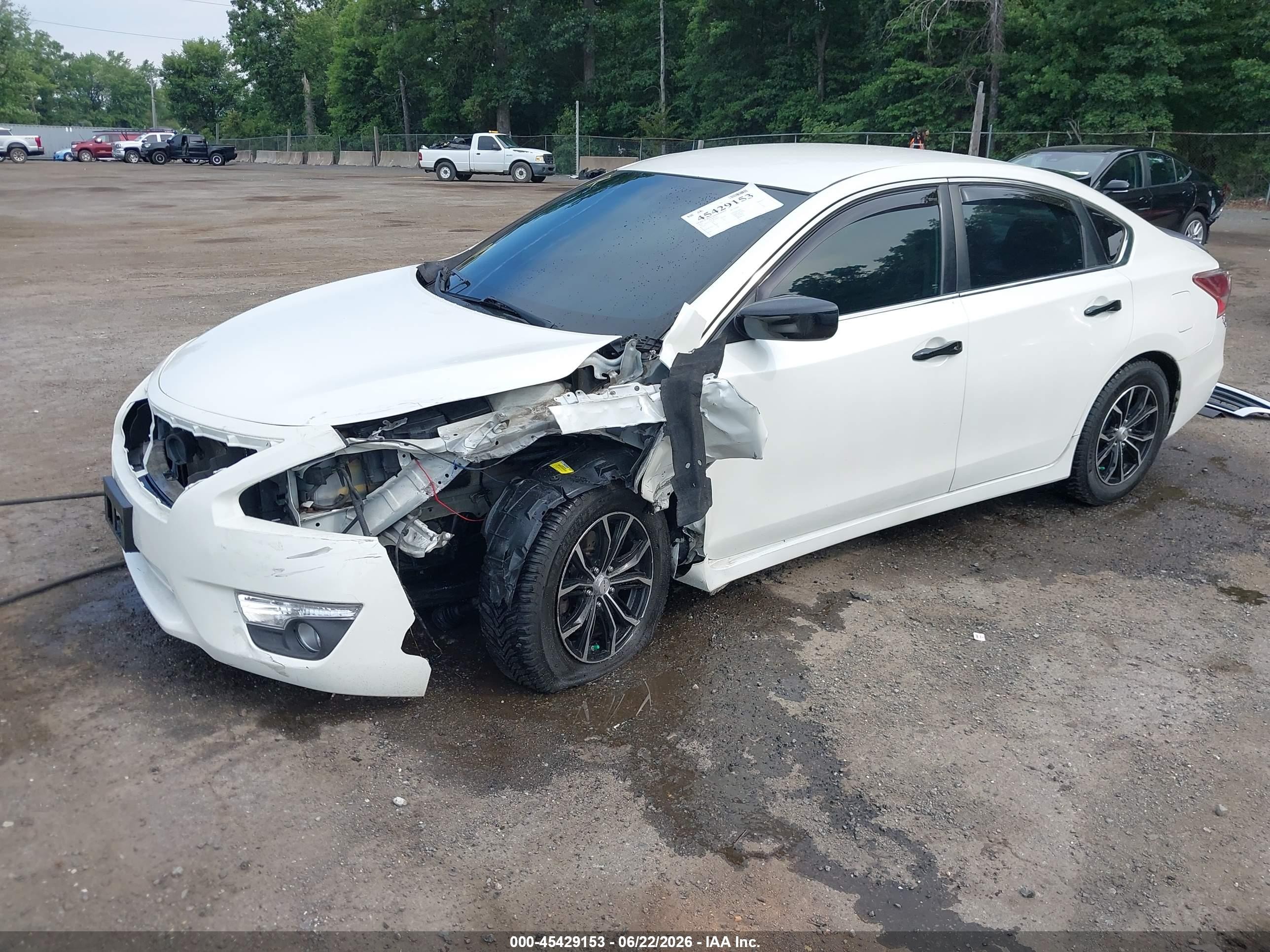2013 Nissan Altima 2.5 S White vin: 1N4AL3AP1DC904457