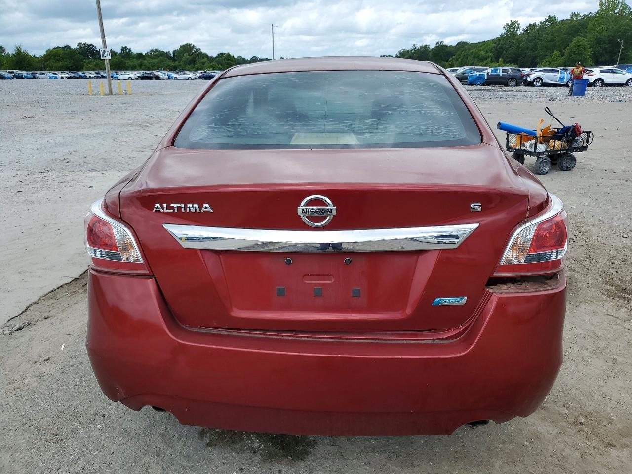 2013 Nissan Altima 2.5 Red vin: 1N4AL3AP1DC909237