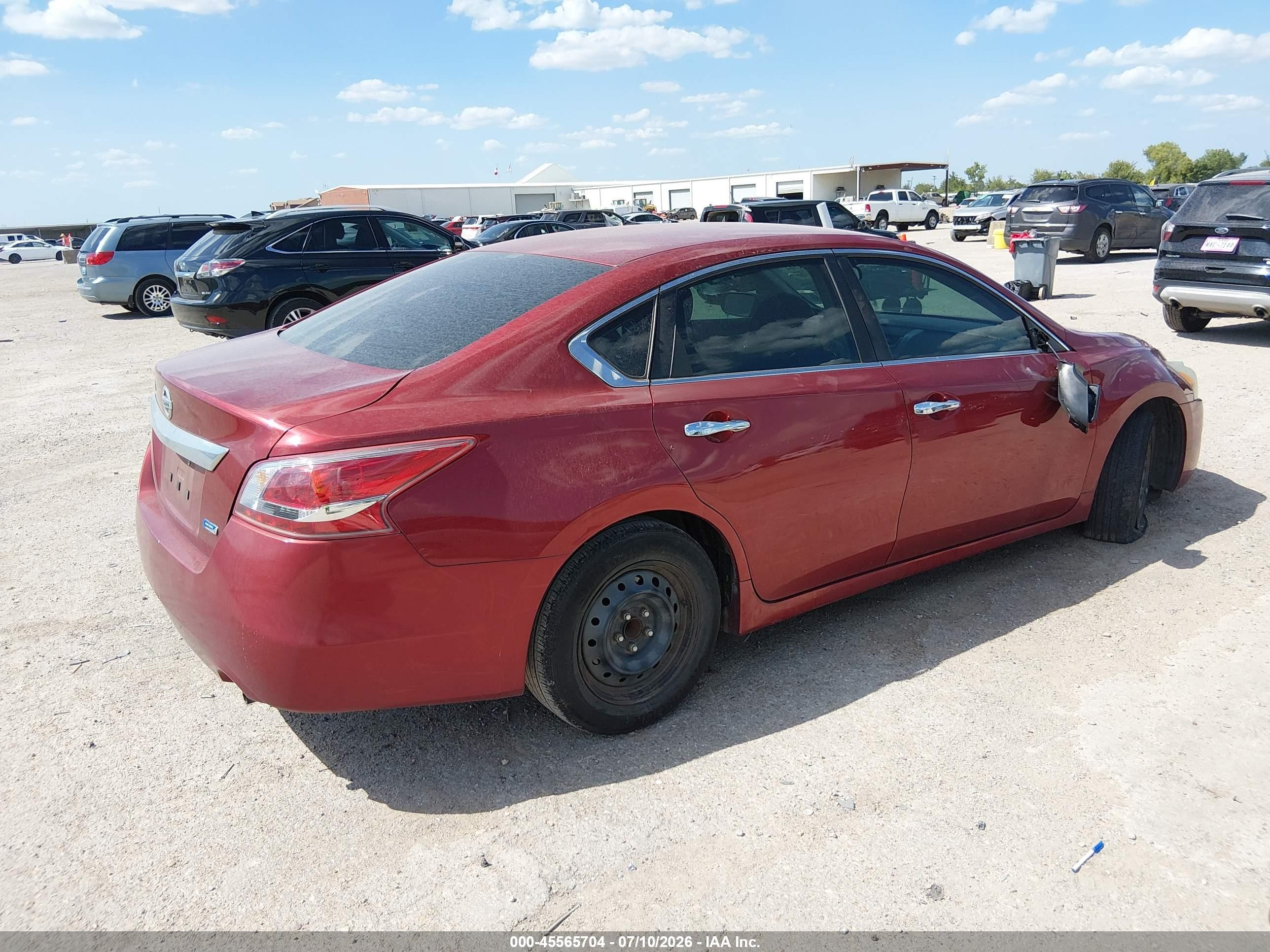 2013 Nissan Altima 2.5 Red vin: 1N4AL3AP1DN421099