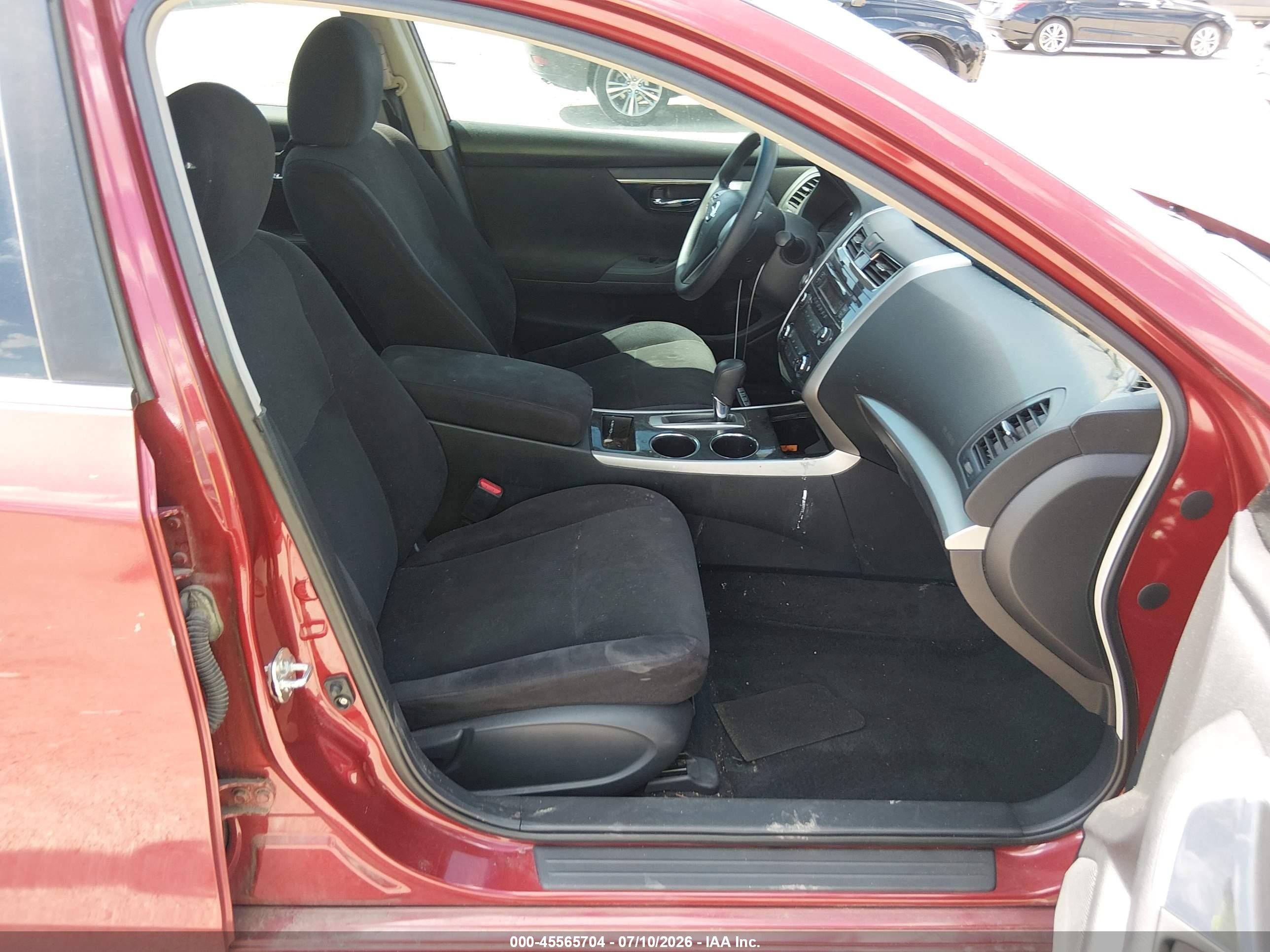 2013 Nissan Altima 2.5 Red vin: 1N4AL3AP1DN421099