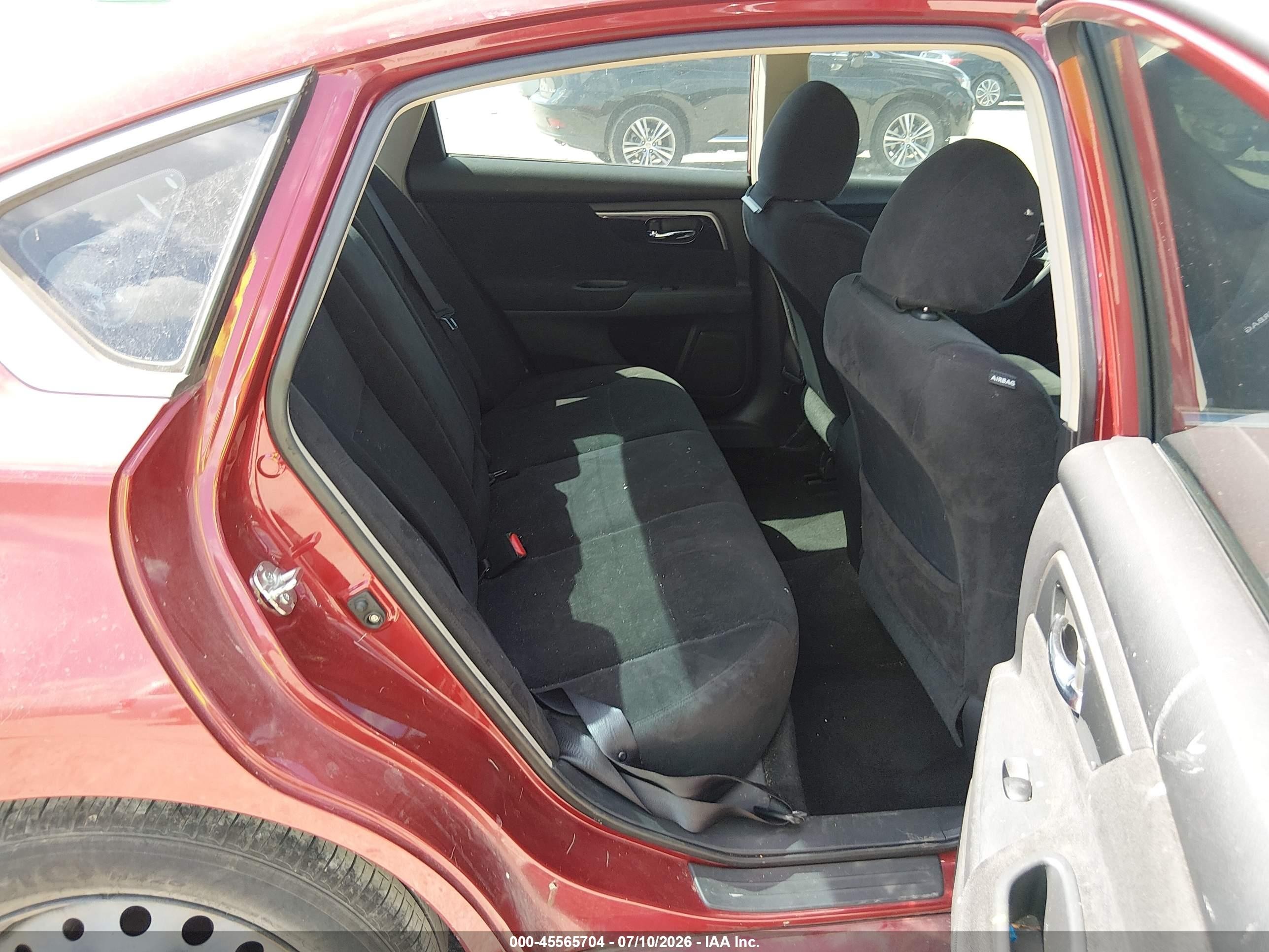 2013 Nissan Altima 2.5 Red vin: 1N4AL3AP1DN421099