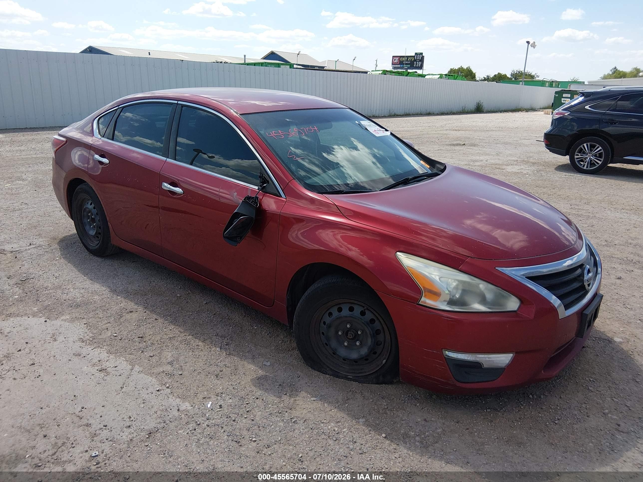 2013 Nissan Altima 2.5 Red vin: 1N4AL3AP1DN421099