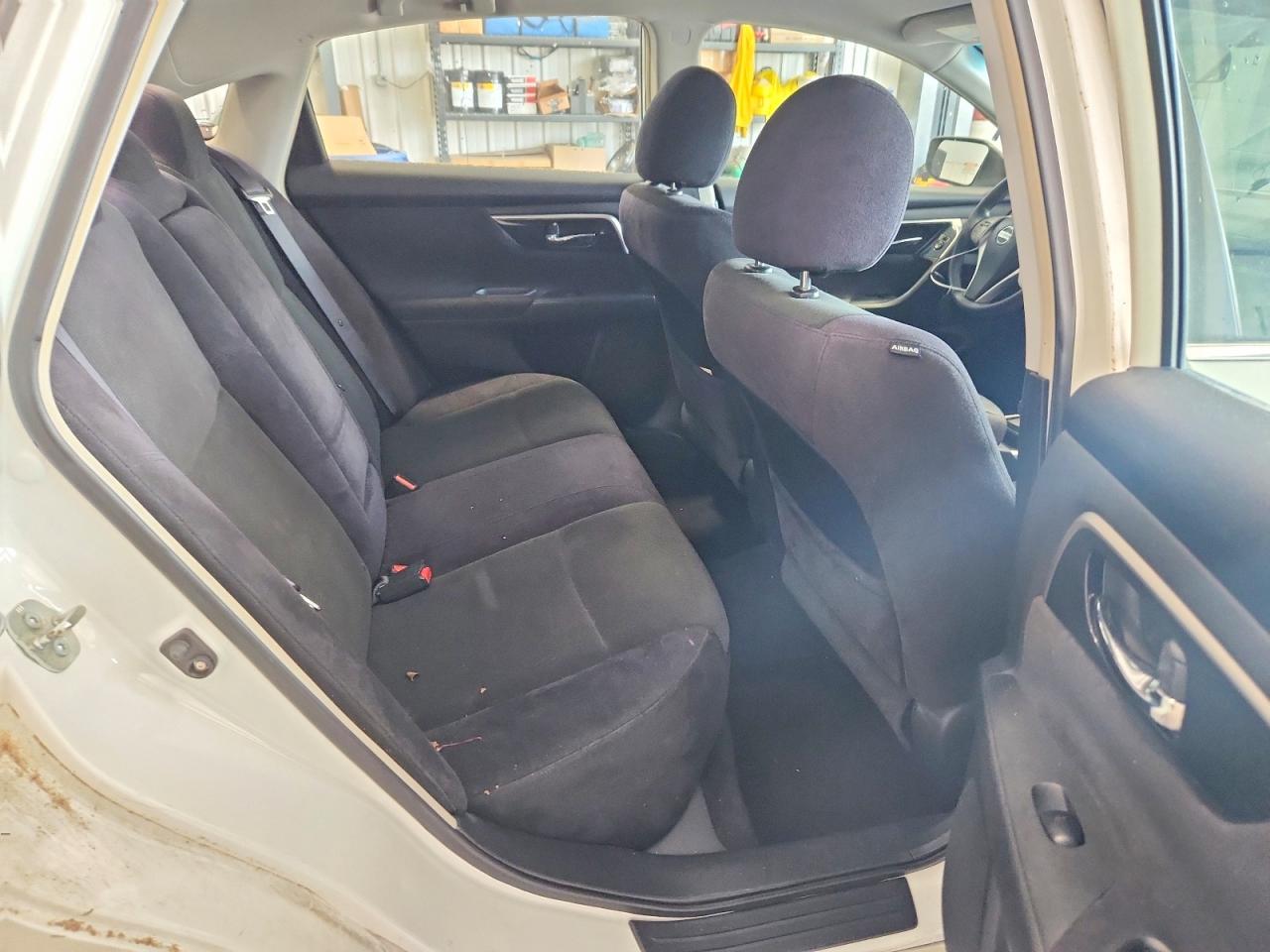 2013 Nissan Altima 2.5 White vin: 1N4AL3AP1DN459092