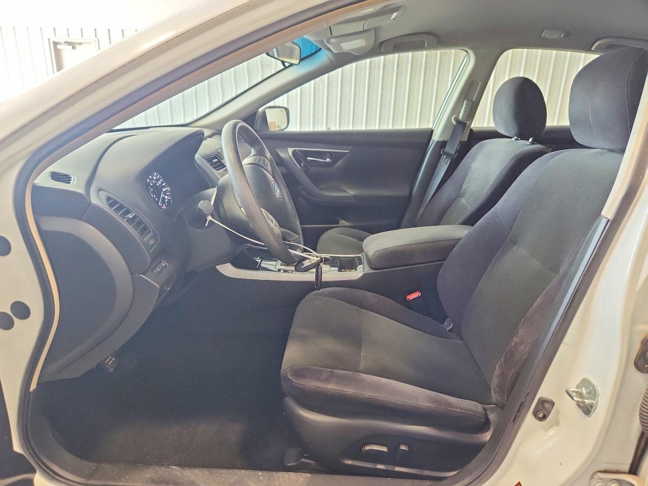 2013 Nissan Altima 2.5 White vin: 1N4AL3AP1DN459092