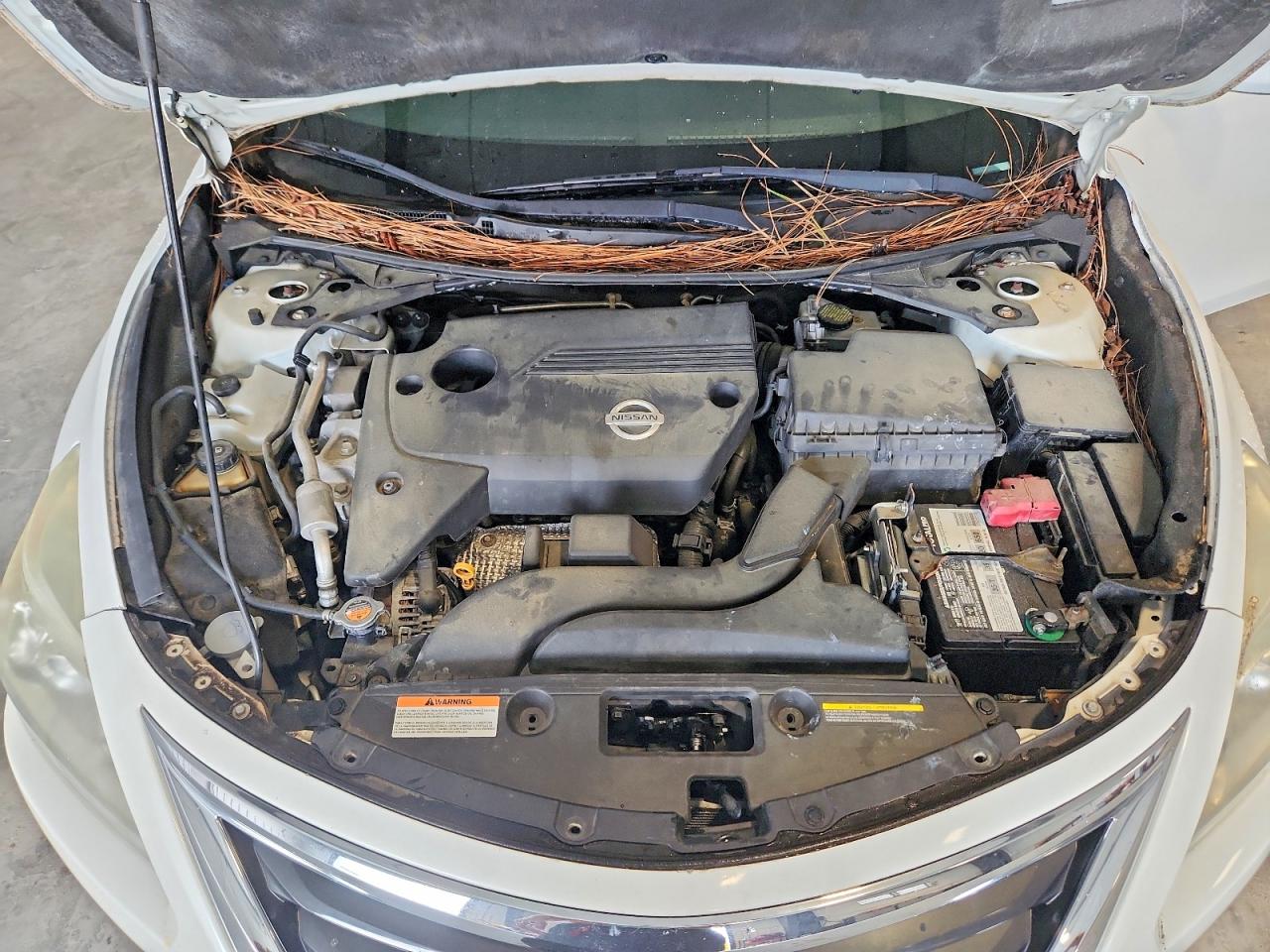 2013 Nissan Altima 2.5 White vin: 1N4AL3AP1DN459092
