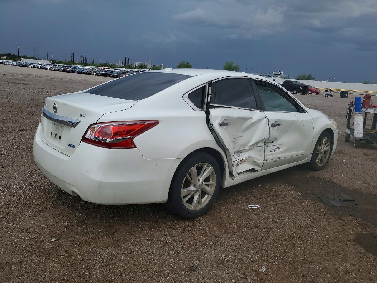 2013 Nissan Altima 2.5 White vin: 1N4AL3AP1DN464986
