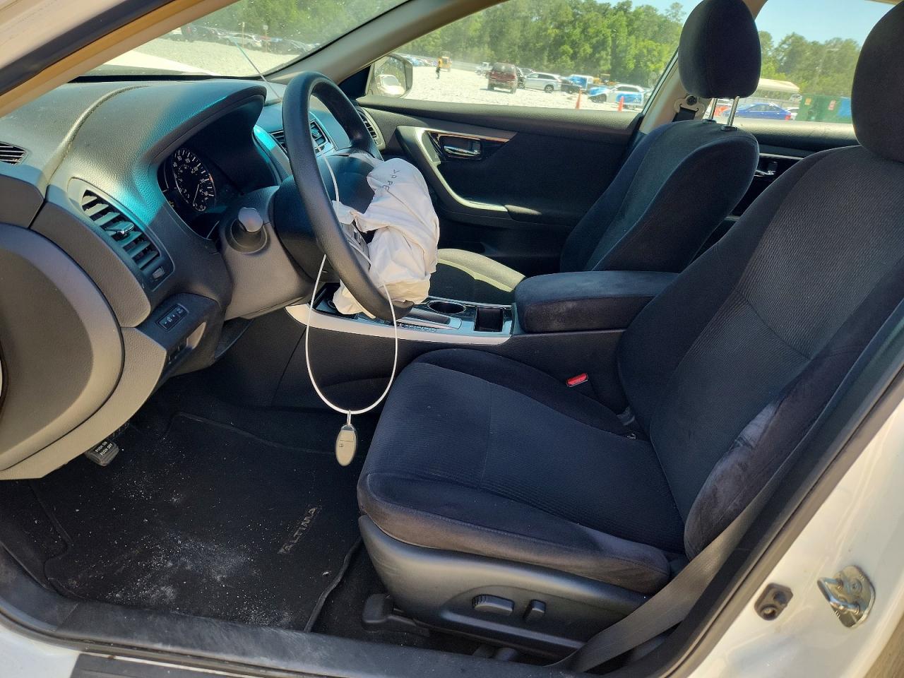 2013 Nissan Altima 2.5 White vin: 1N4AL3AP1DN476040