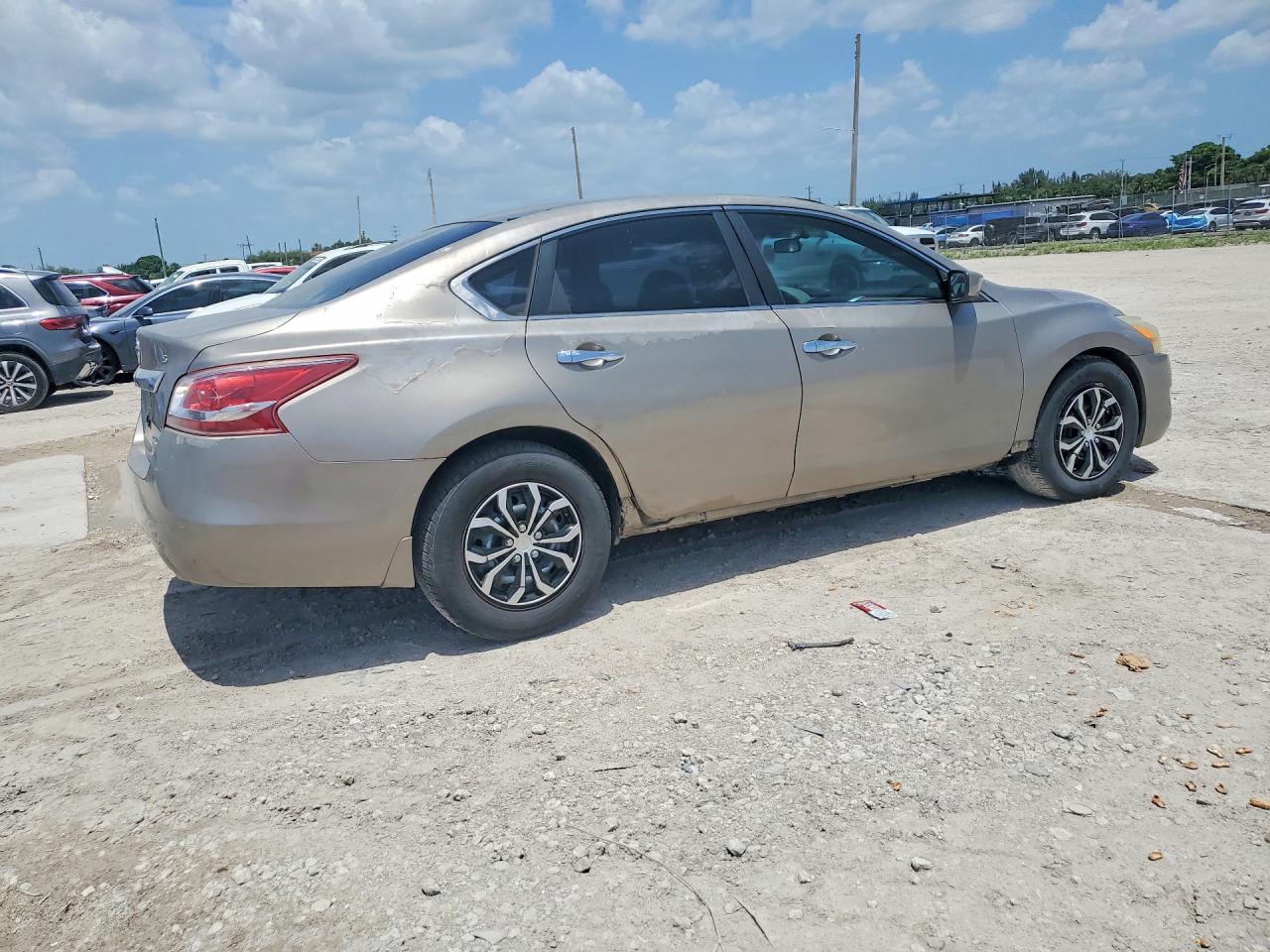 2013 Nissan Altima 2.5/s/sv/sl Cream vin: 1N4AL3AP1DN506945