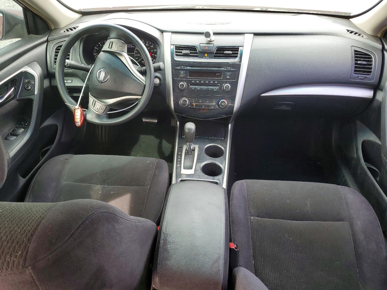 2013 Nissan Altima 2.5 Red vin: 1N4AL3AP1DN515144