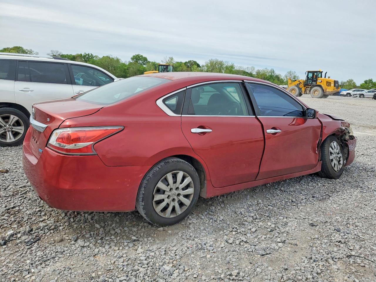 2013 Nissan Altima 2.5 Red vin: 1N4AL3AP1DN515144