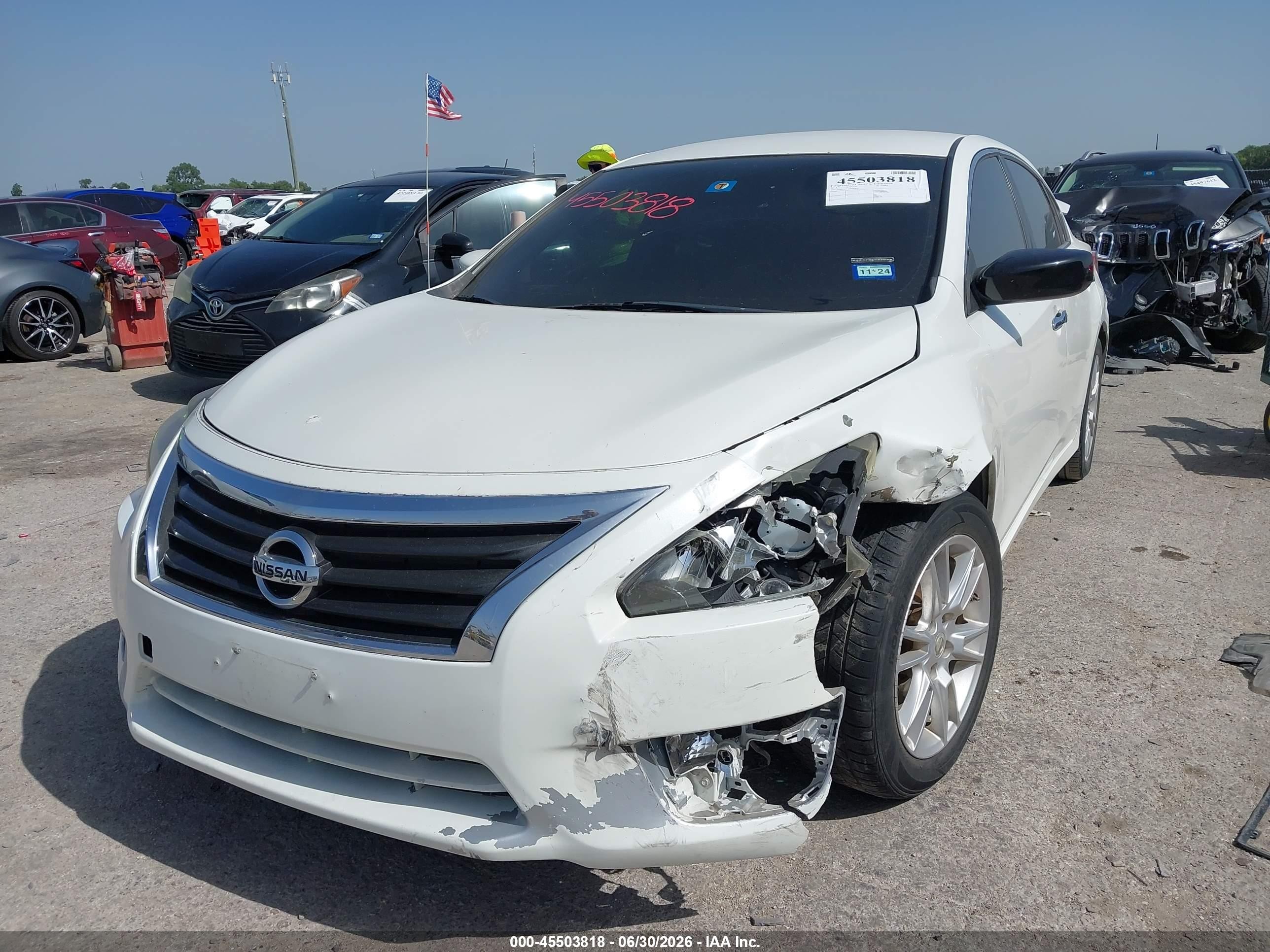 2013 Nissan Altima 2.5 S Белый vin: 1N4AL3AP1DN541629