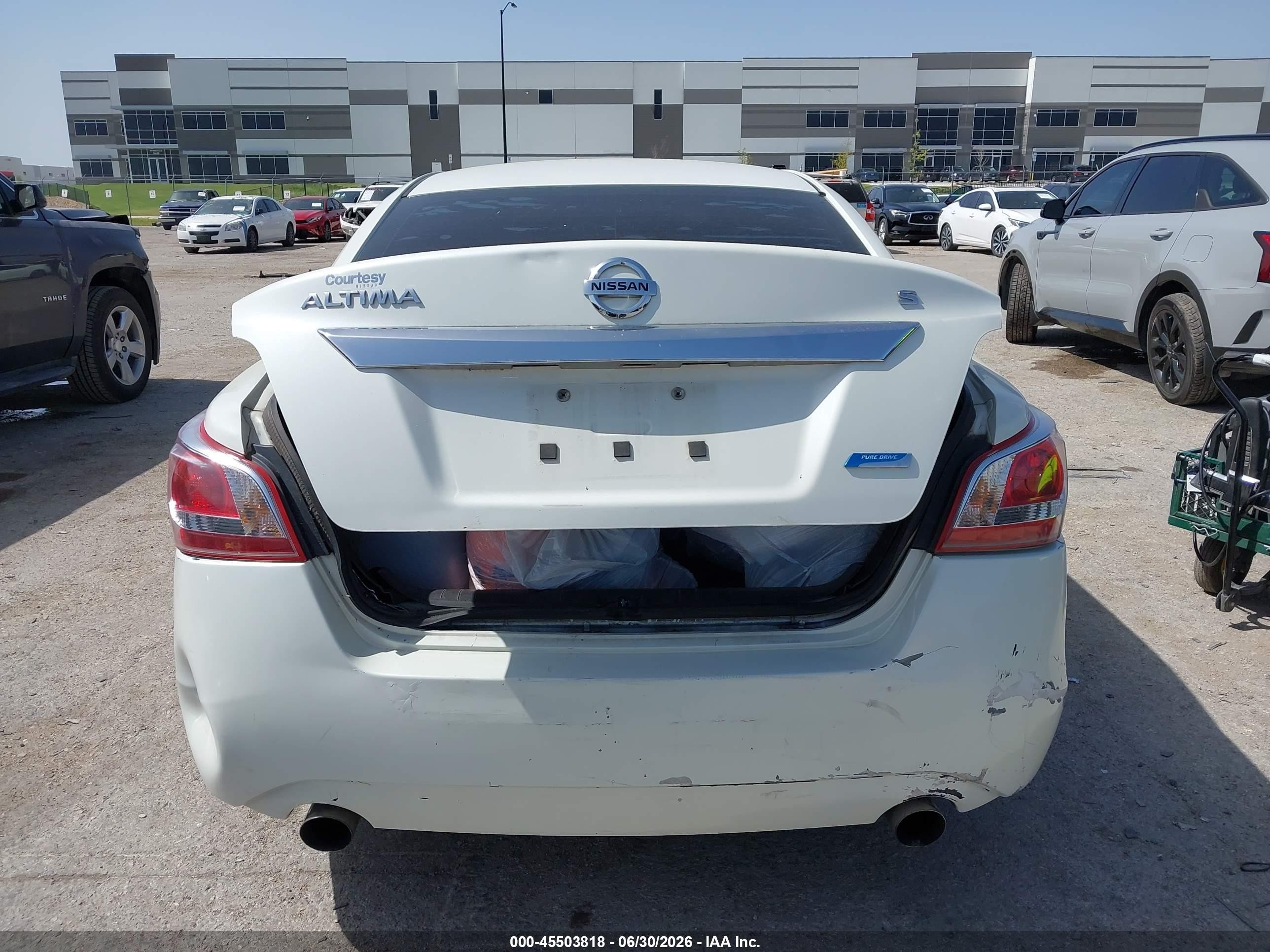 2013 Nissan Altima 2.5 S Белый vin: 1N4AL3AP1DN541629