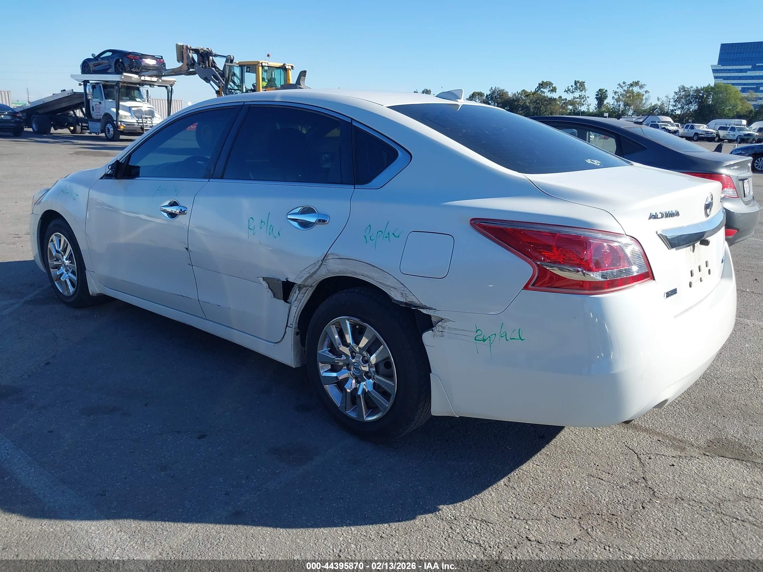 2013 Nissan Altima 2.5 S White vin: 1N4AL3AP1DN550928