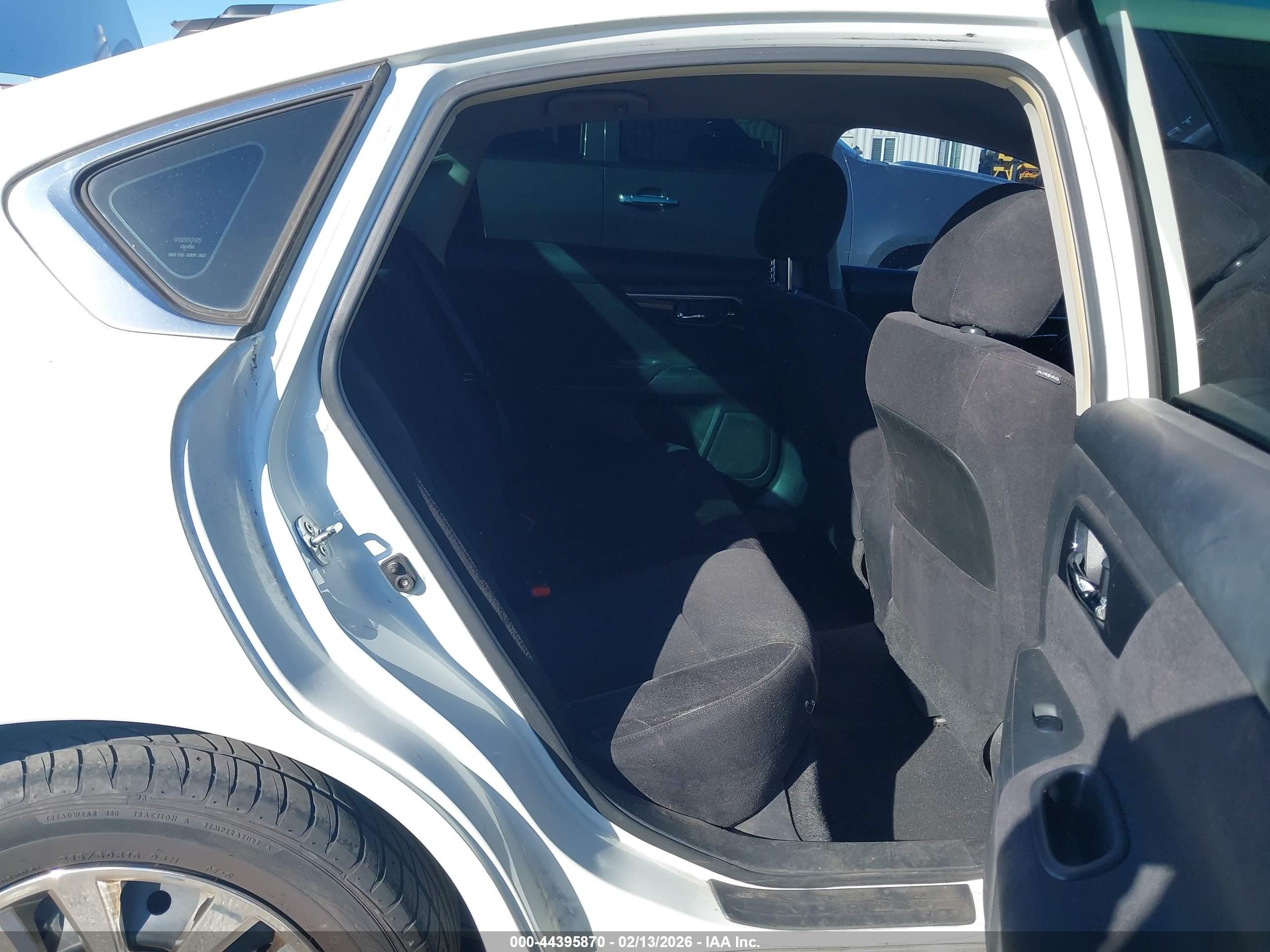 2013 Nissan Altima 2.5 S White vin: 1N4AL3AP1DN550928