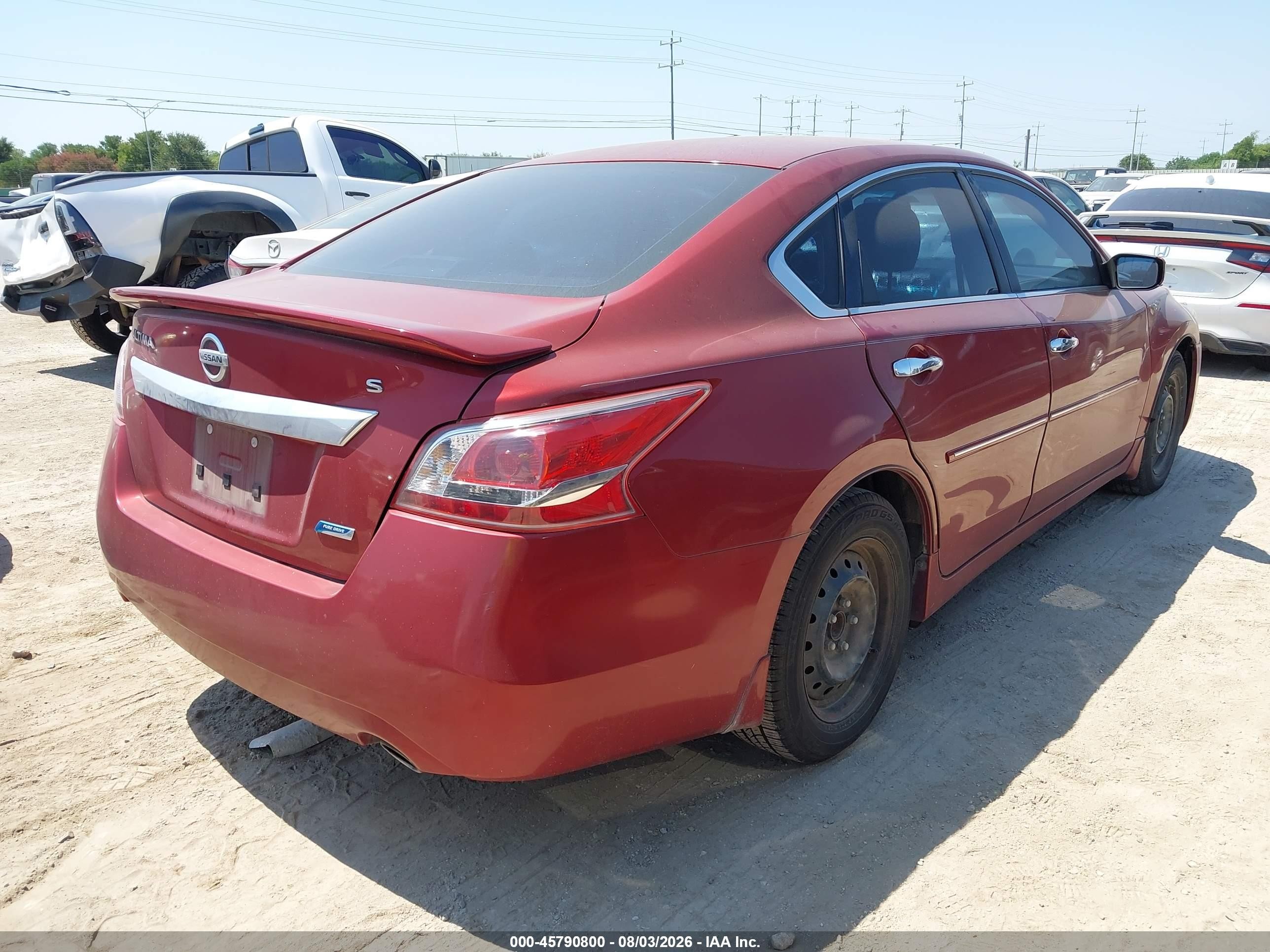 2013 Nissan Altima 2.5 S Maroon vin: 1N4AL3AP1DN556468