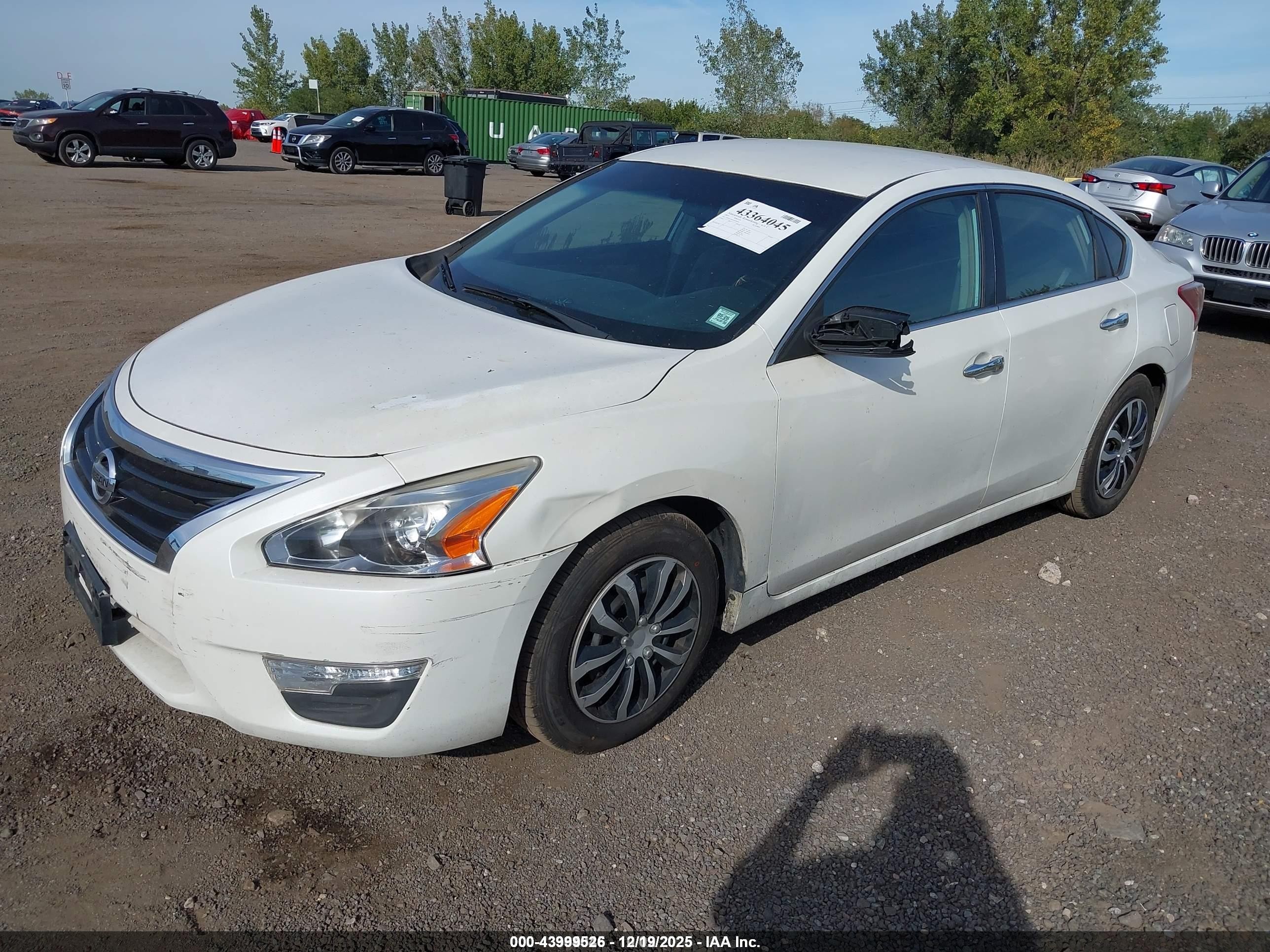2013 Nissan Altima 2.5 S White vin: 1N4AL3AP1DN558592