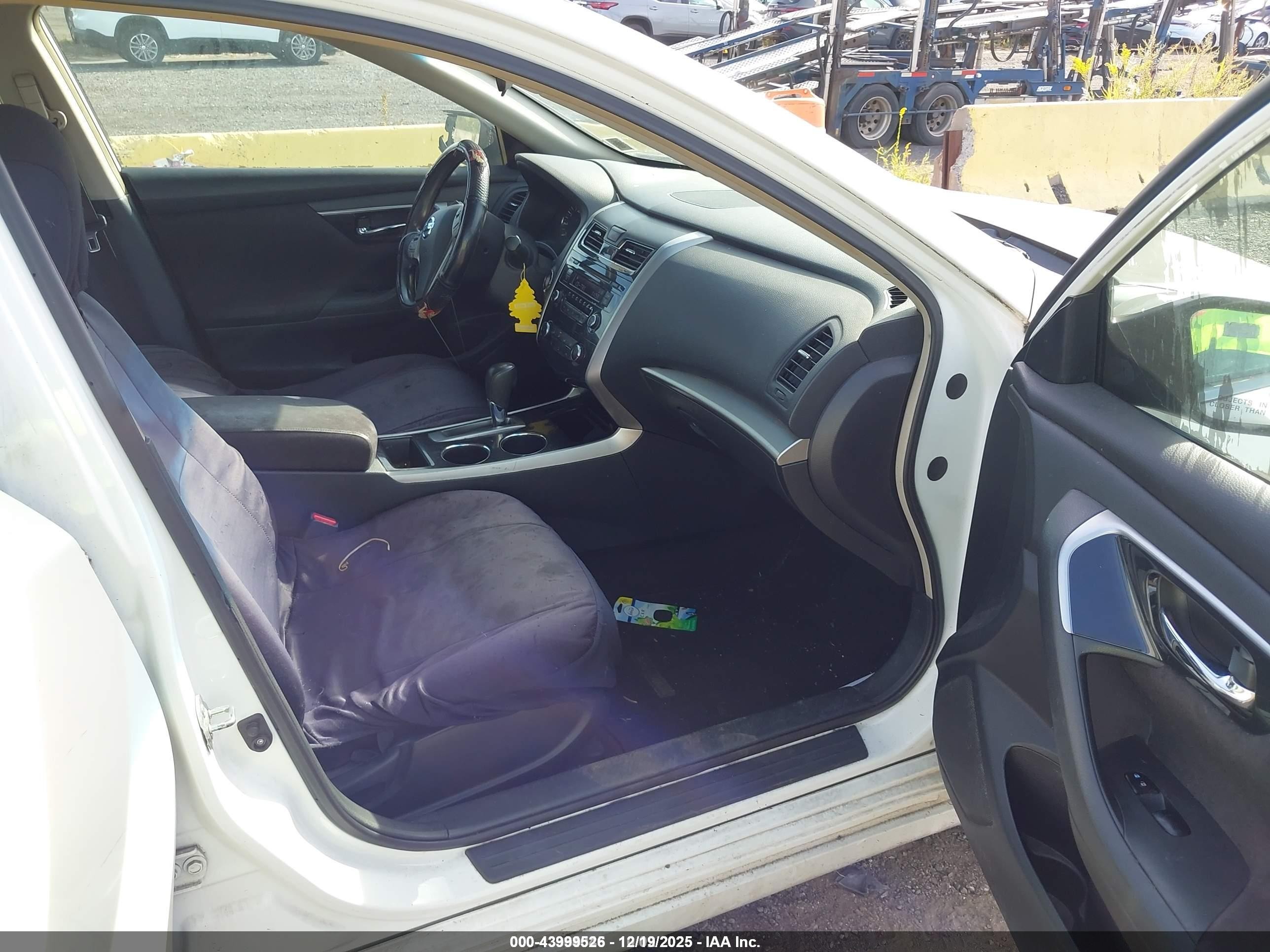 2013 Nissan Altima 2.5 S White vin: 1N4AL3AP1DN558592