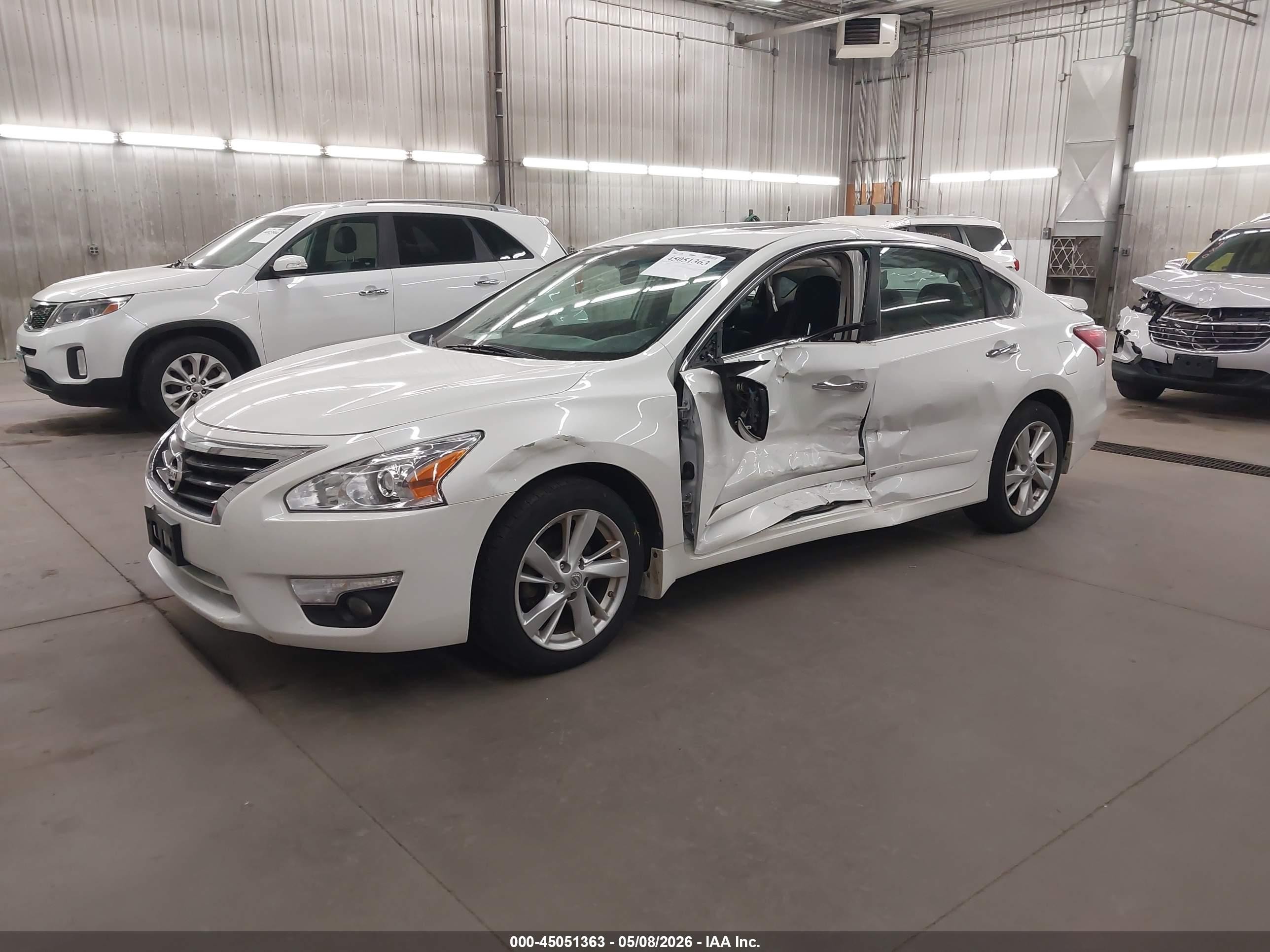2013 Nissan Altima 2.5 Sv White vin: 1N4AL3AP1DN559709