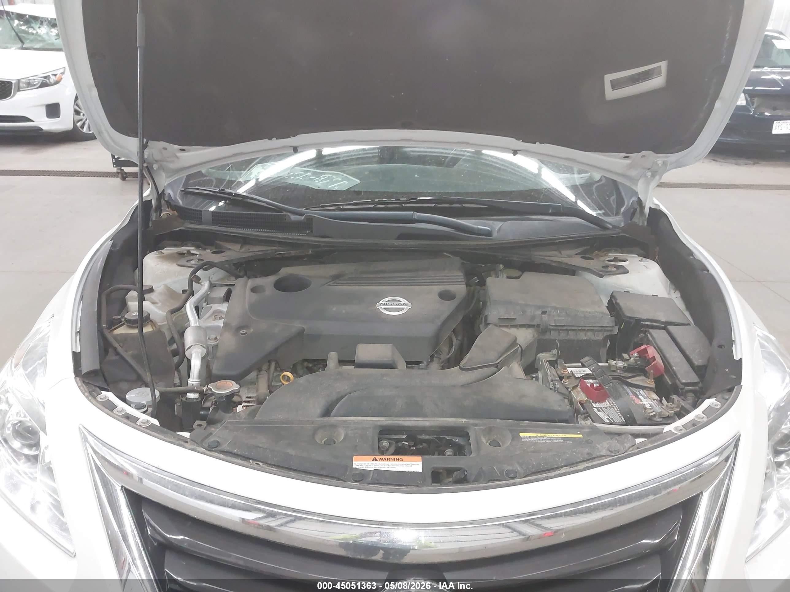 2013 Nissan Altima 2.5 Sv White vin: 1N4AL3AP1DN559709