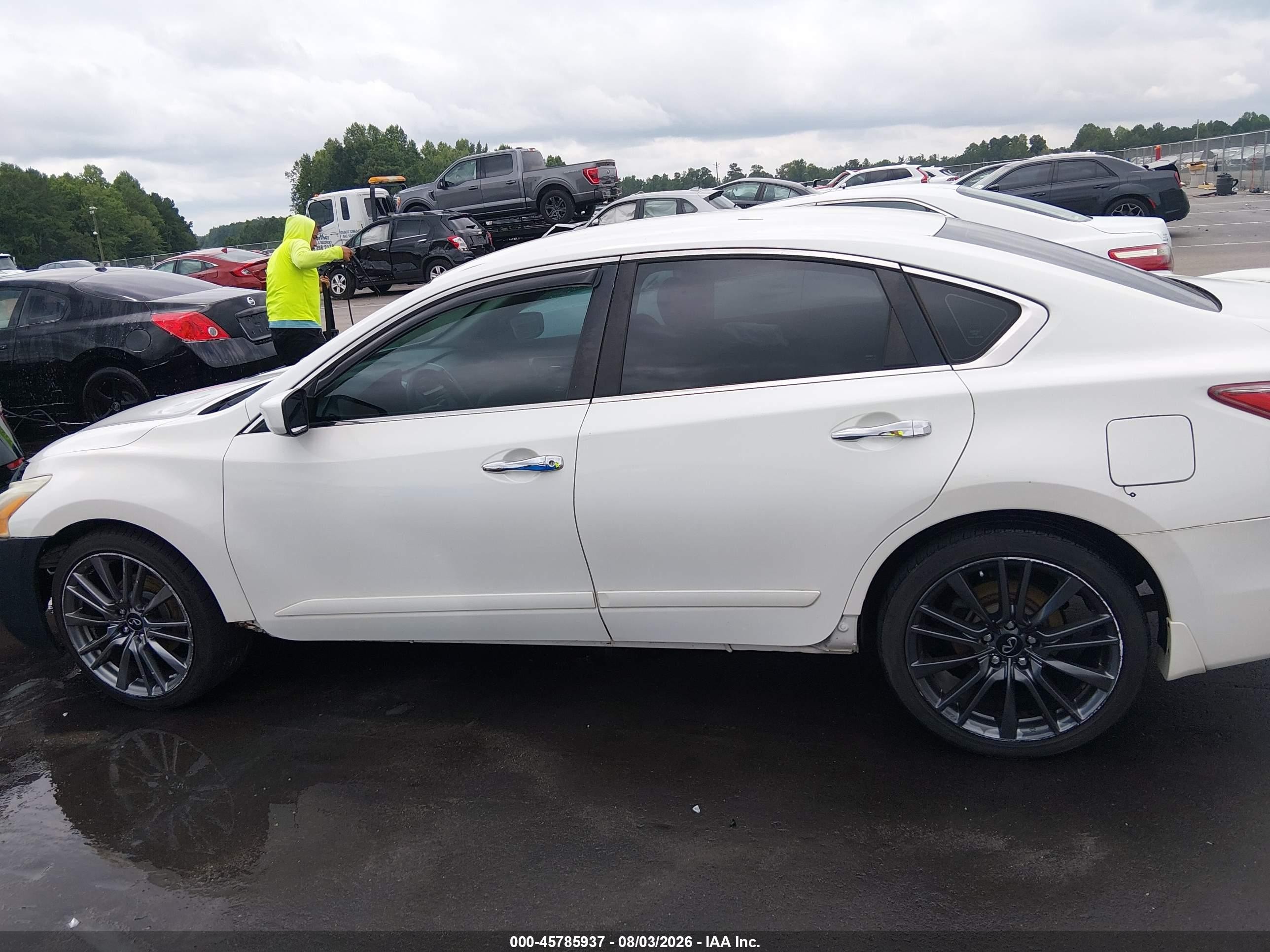 2013 Nissan Altima 2.5 S White vin: 1N4AL3AP1DN564716