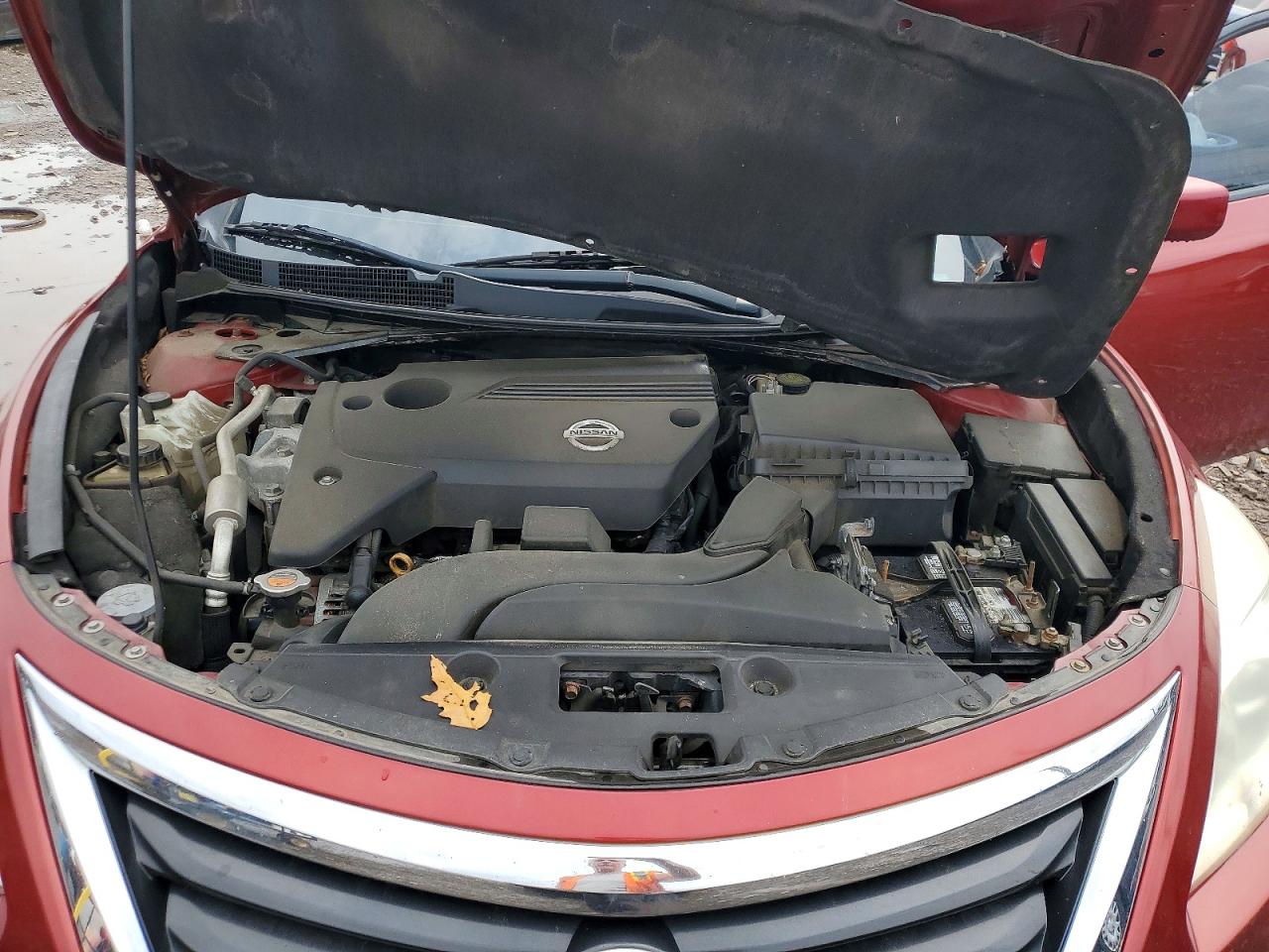 2013 Nissan Altima 2.5 Burgundy vin: 1N4AL3AP1DN567924