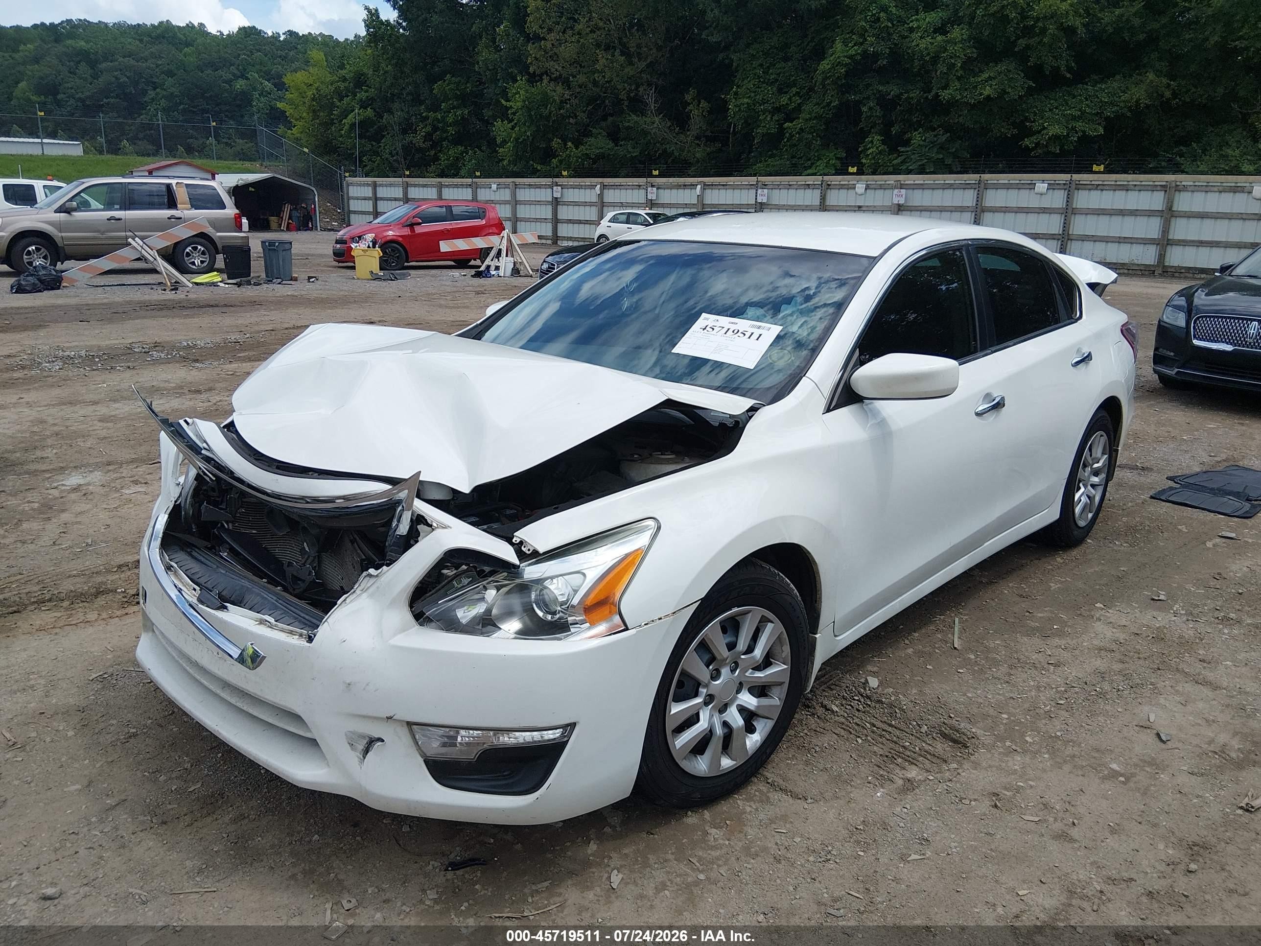 2013 Nissan Altima 2.5 S White vin: 1N4AL3AP1DN584769