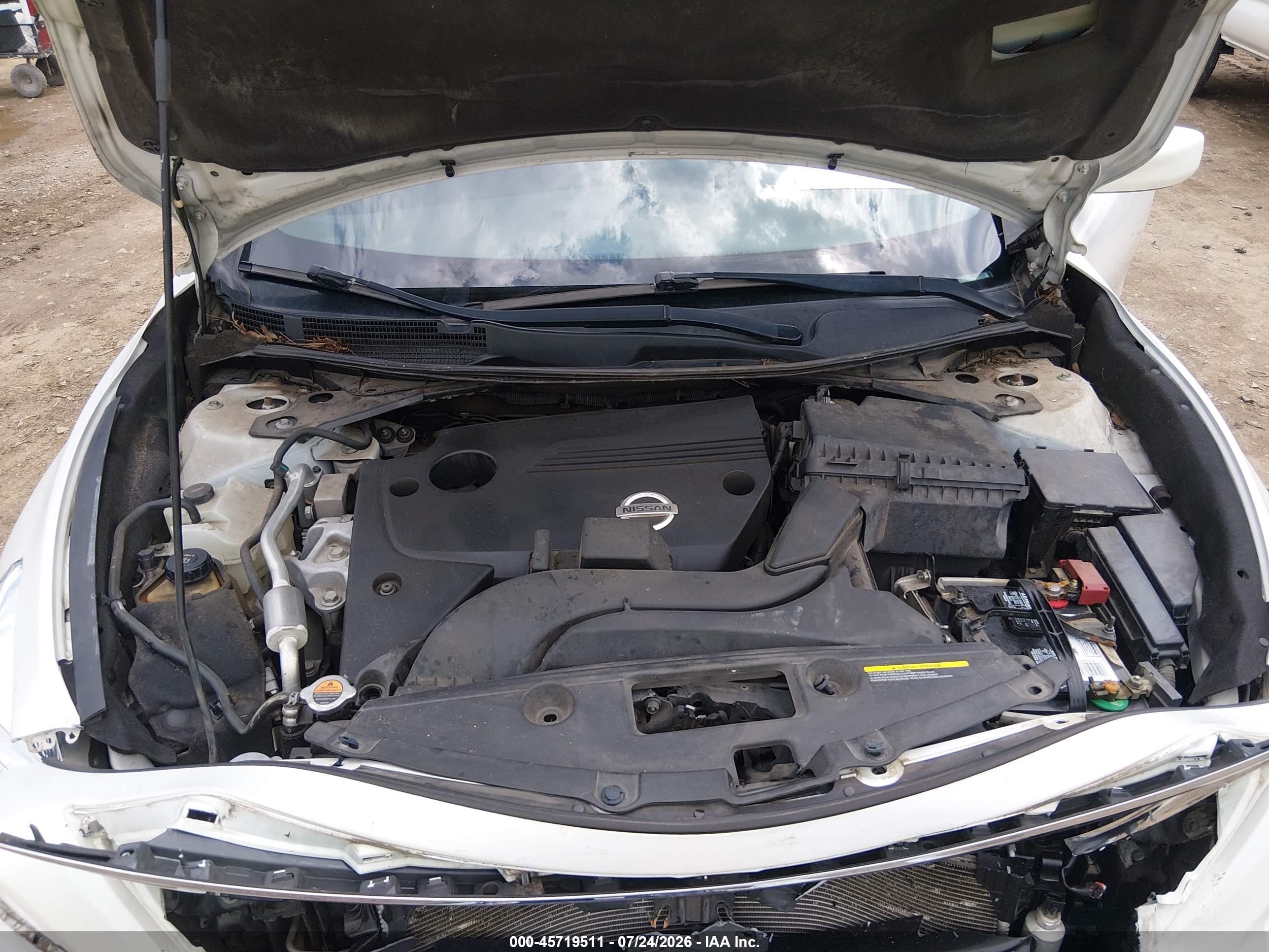 2013 Nissan Altima 2.5 S White vin: 1N4AL3AP1DN584769