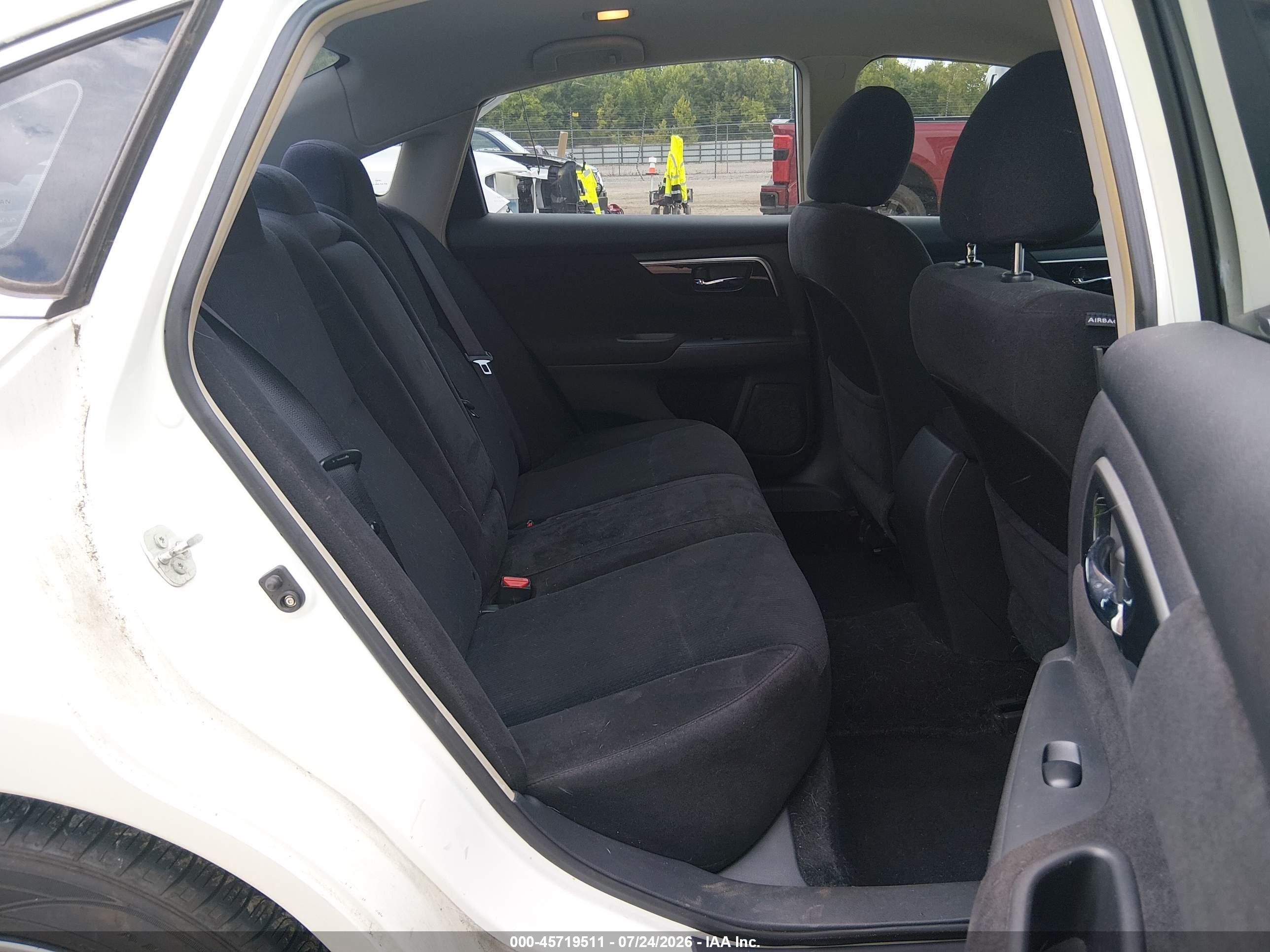 2013 Nissan Altima 2.5 S White vin: 1N4AL3AP1DN584769
