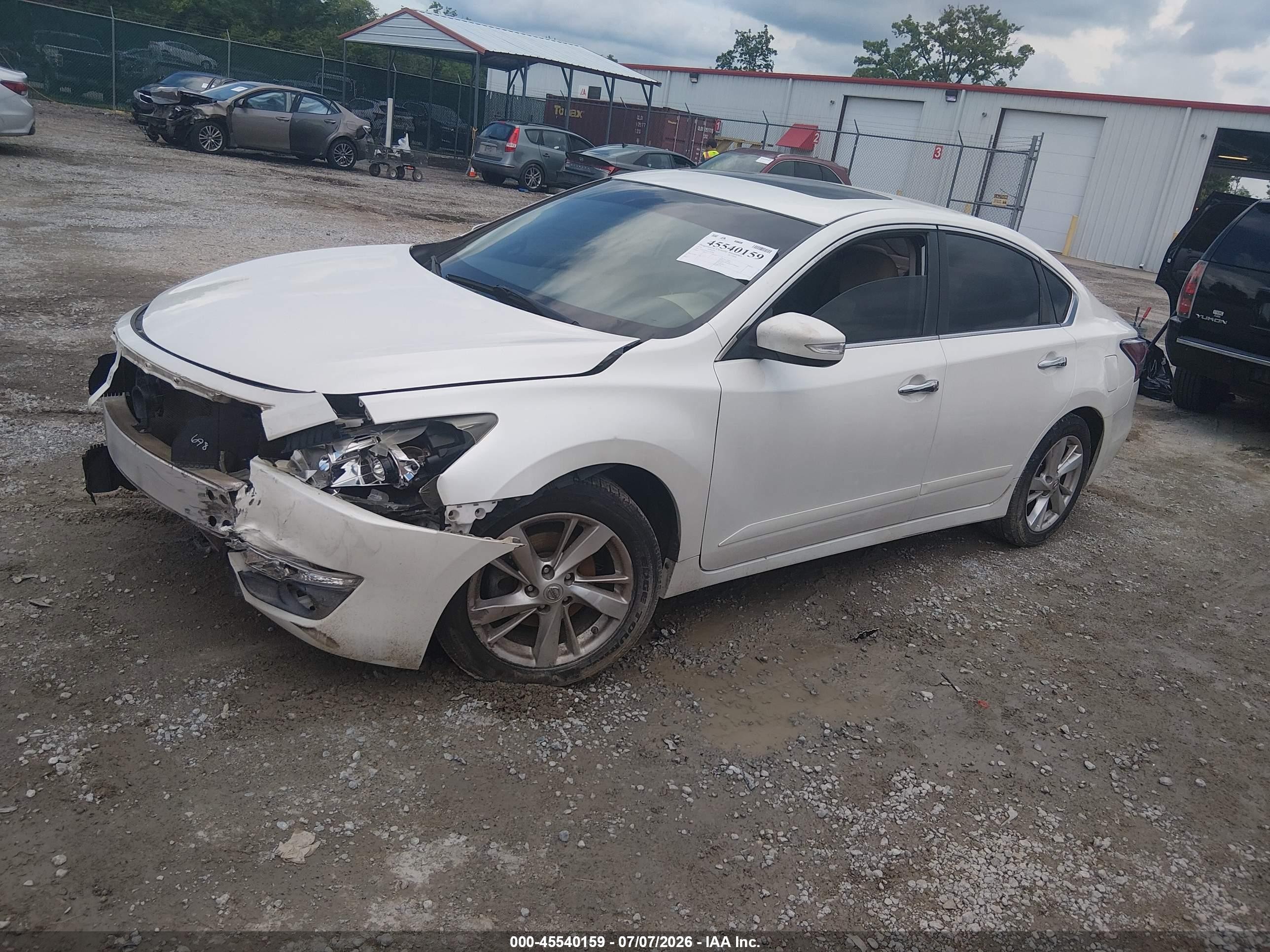 2014 Nissan Altima 2.5 Sv White vin: 1N4AL3AP1EC103108