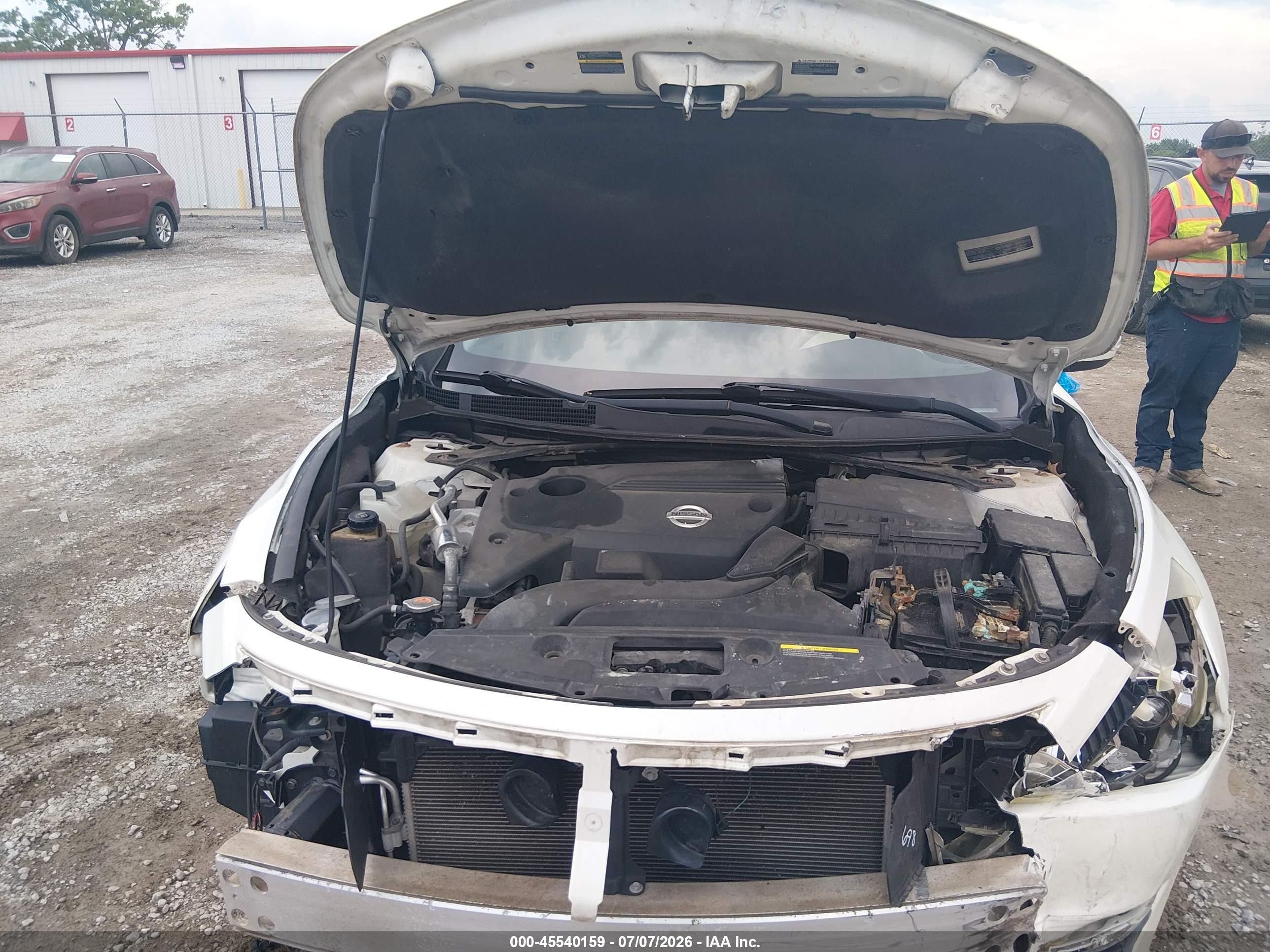 2014 Nissan Altima 2.5 Sv White vin: 1N4AL3AP1EC103108