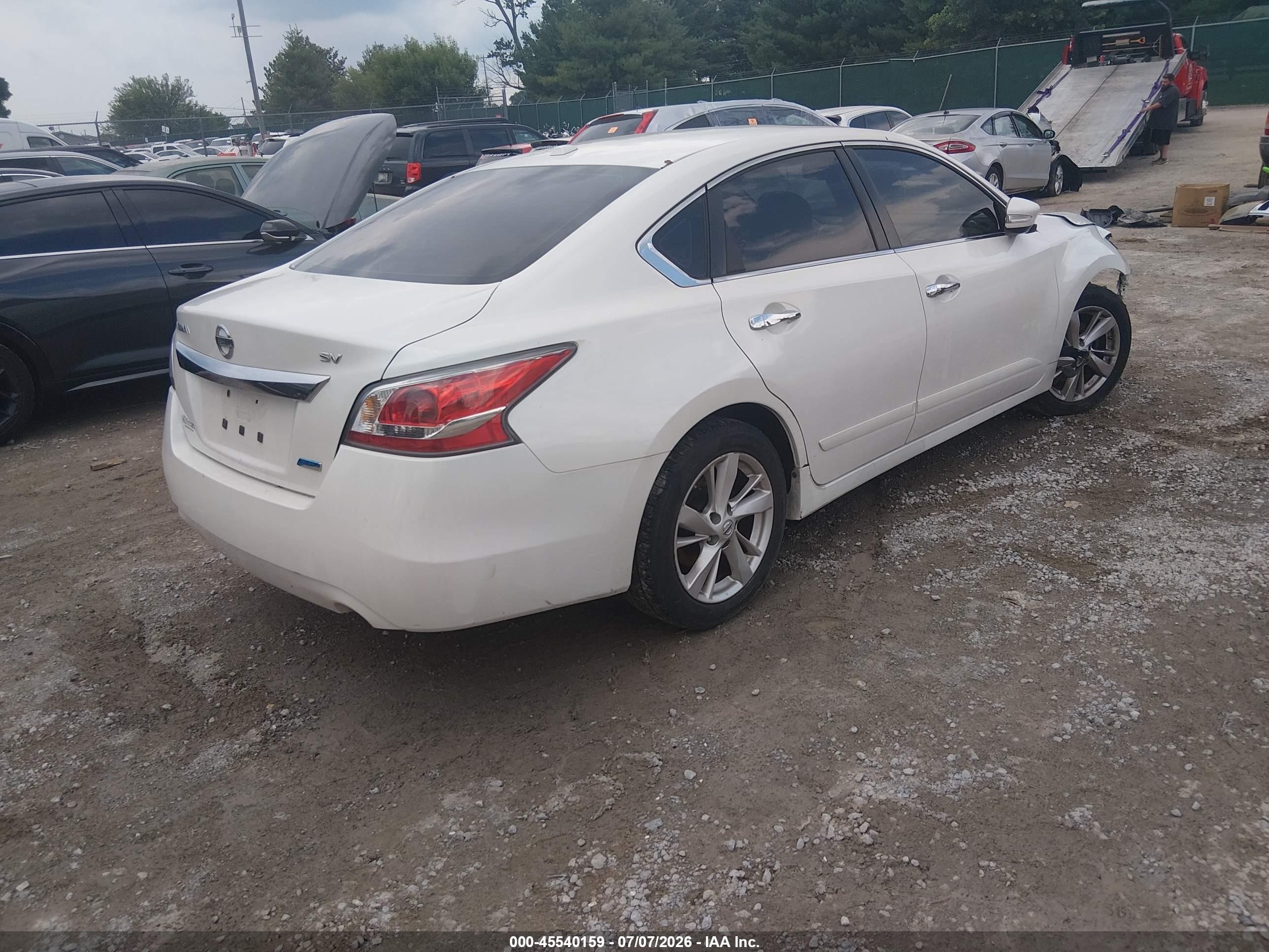 2014 Nissan Altima 2.5 Sv White vin: 1N4AL3AP1EC103108