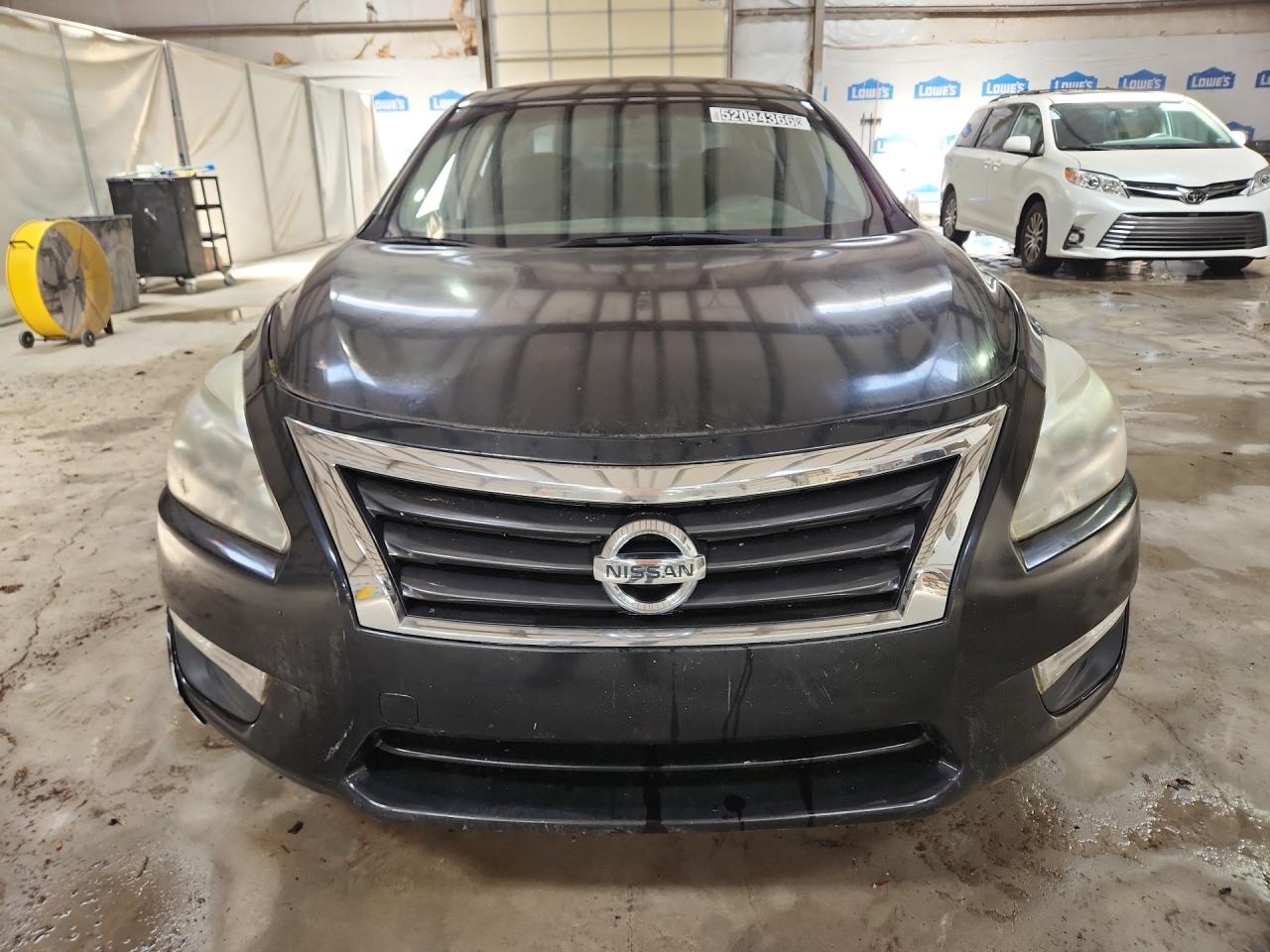 2014 Nissan Altima 2.5 Black vin: 1N4AL3AP1EC107966 Damage: Left Head Lamp, Faded, Repair Required