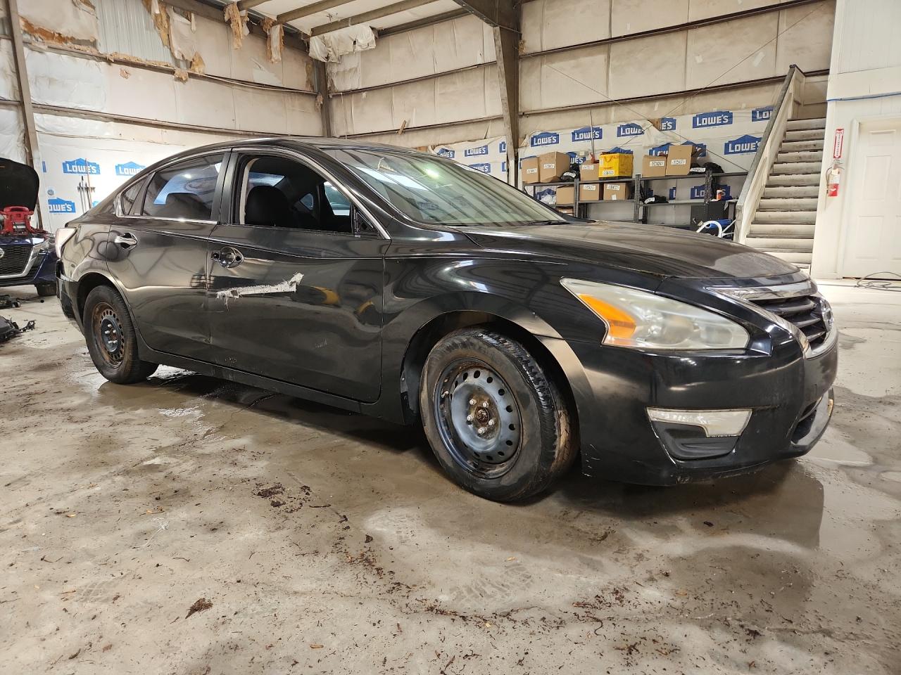 2014 Nissan Altima 2.5 Black vin: 1N4AL3AP1EC107966 Damage: Right Rear Door, Dent(S) W/ Paint Dmg, 1 To 2 Inches