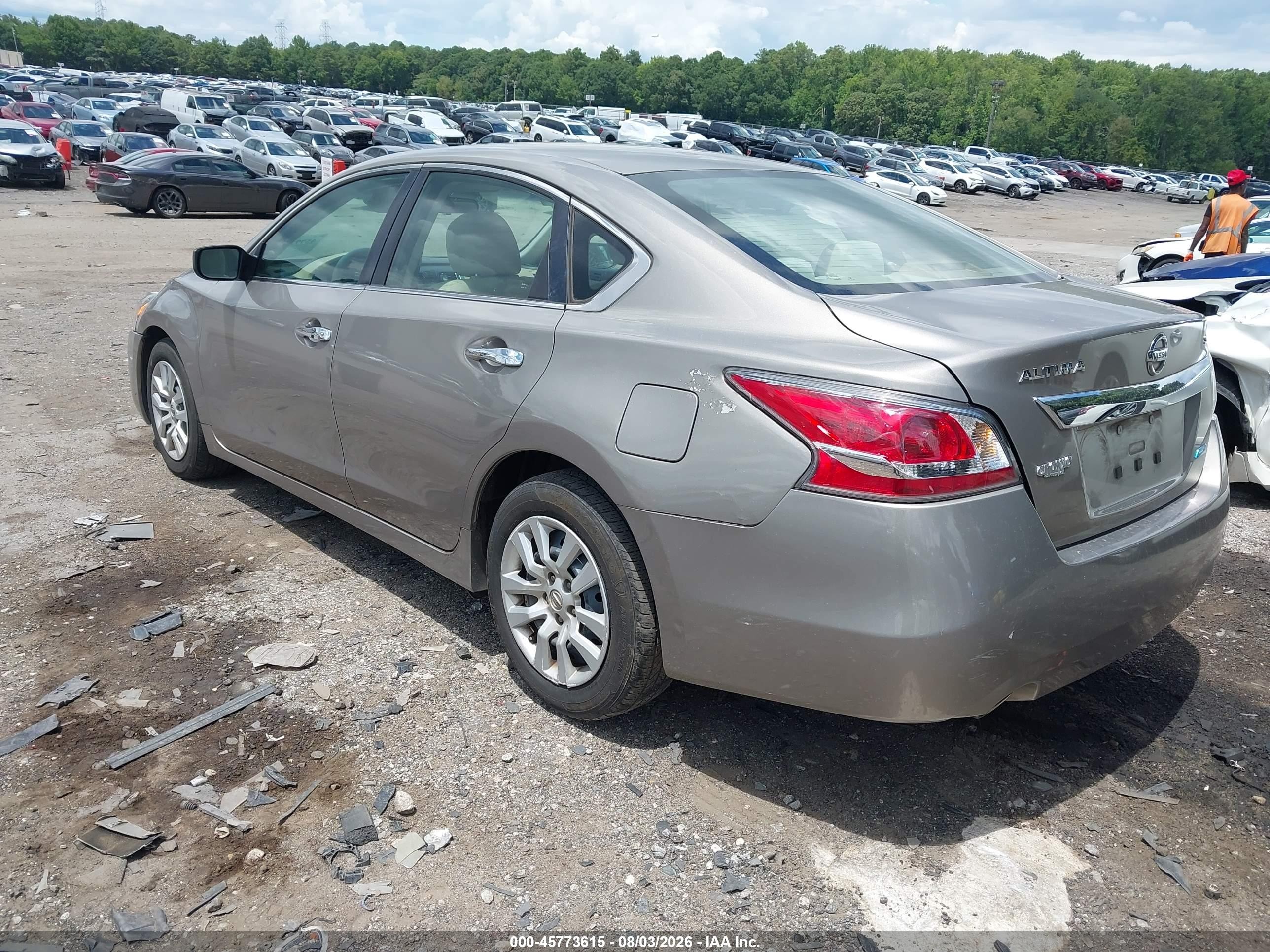 2014 Nissan Altima 2.5 S Beige vin: 1N4AL3AP1EC108258