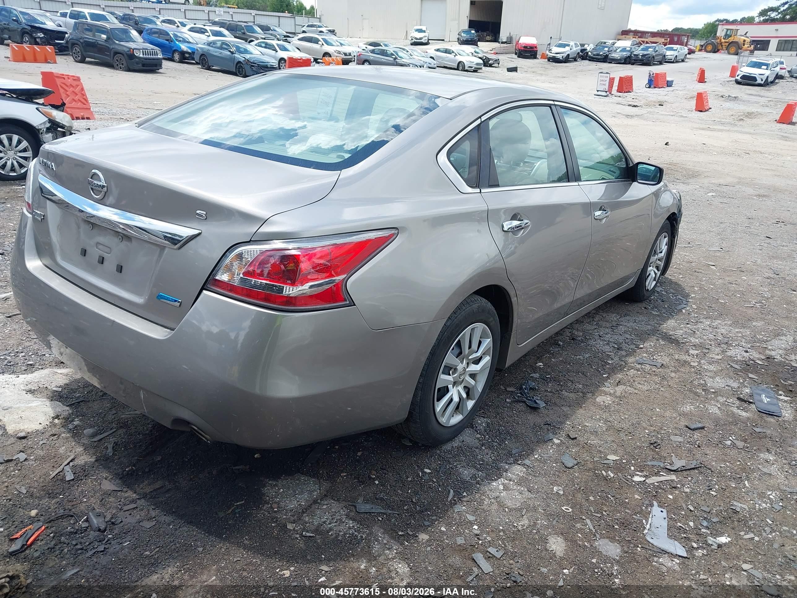 2014 Nissan Altima 2.5 S Beige vin: 1N4AL3AP1EC108258