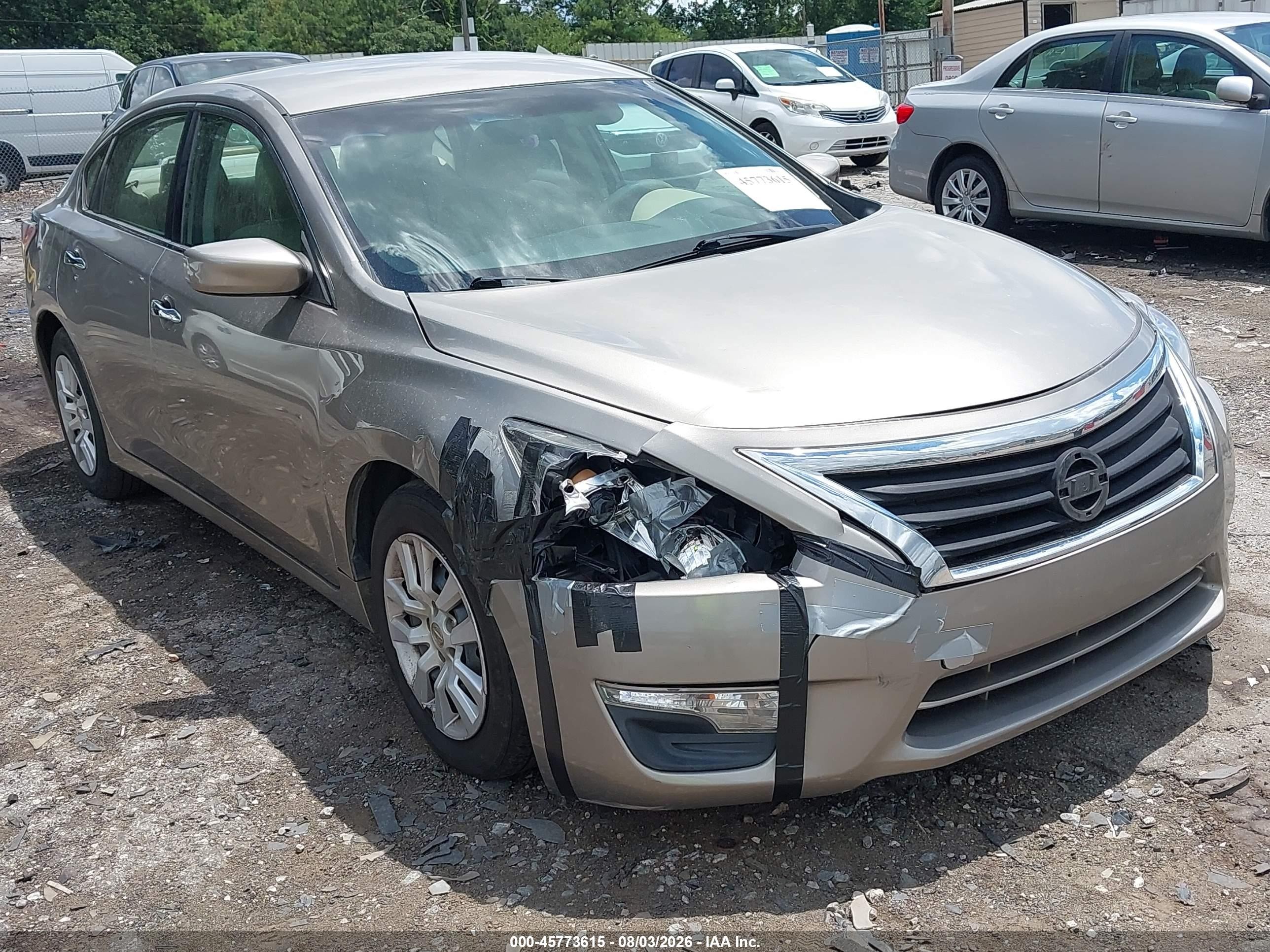 2014 Nissan Altima 2.5 S Beige vin: 1N4AL3AP1EC108258