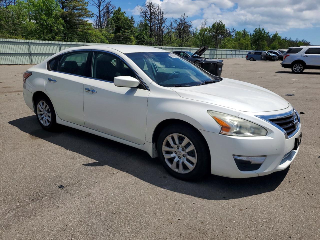 2014 Nissan Altima 2.5 S Белый vin: 1N4AL3AP1EC131961