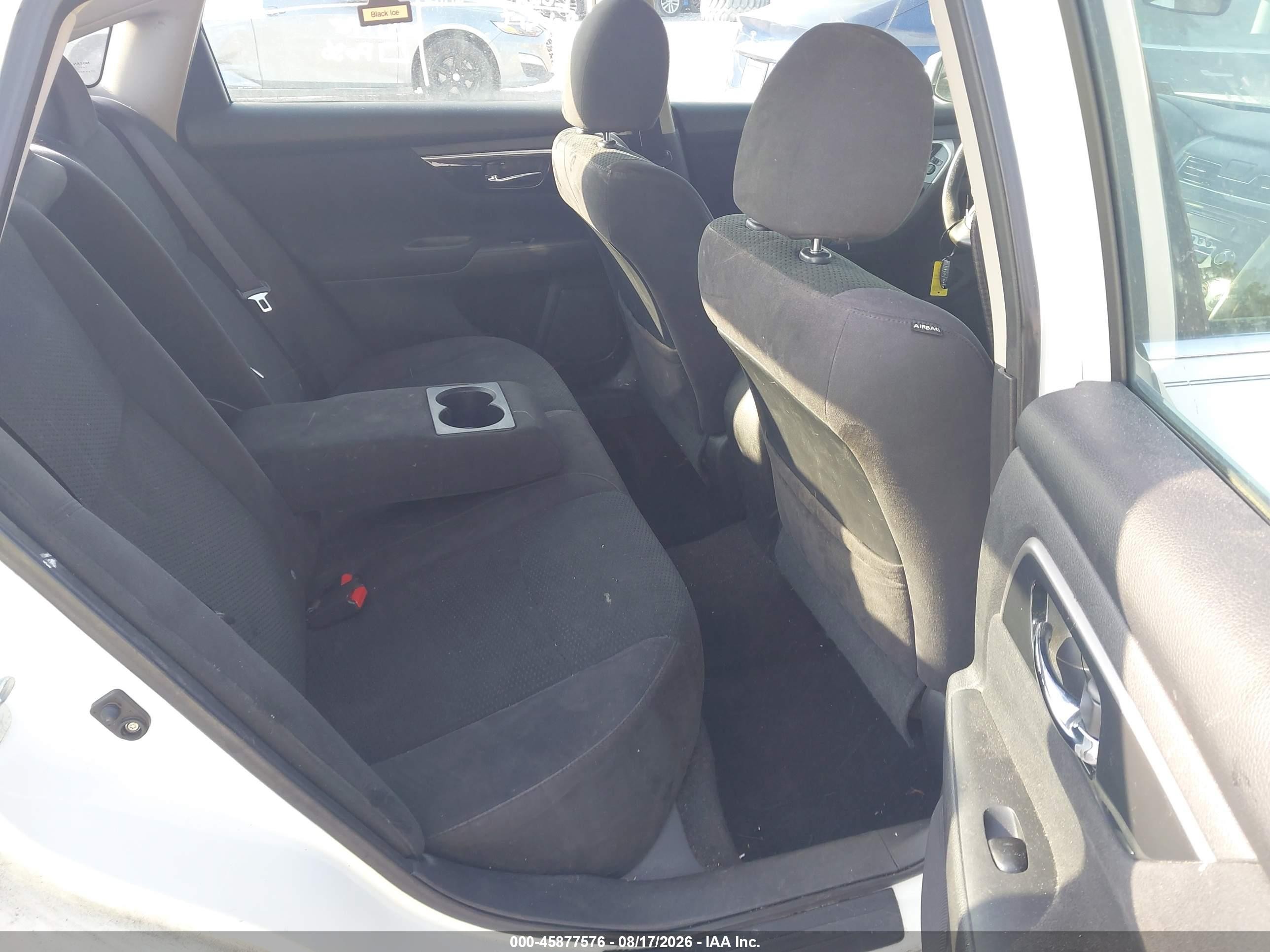 2014 Nissan Altima 2.5 S White vin: 1N4AL3AP1EC133662
