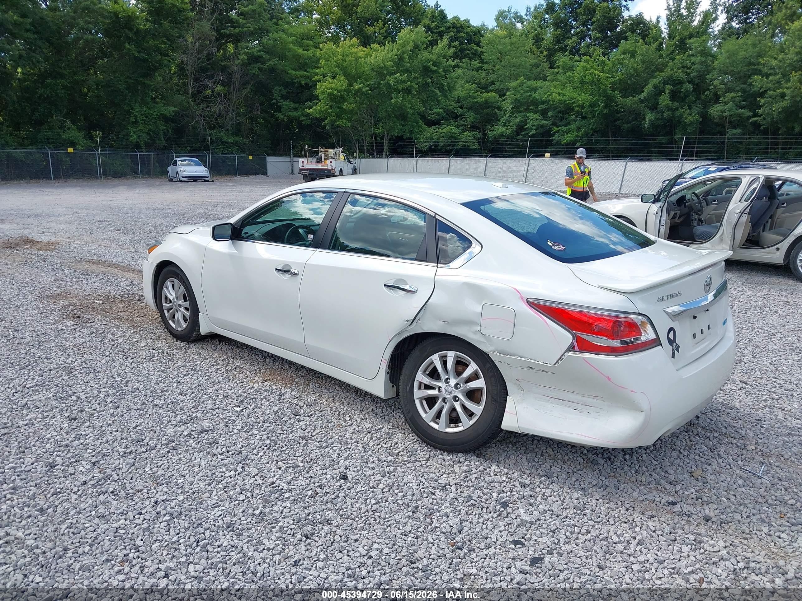 2014 Nissan Altima 2.5 S Желтый vin: 1N4AL3AP1EC161302